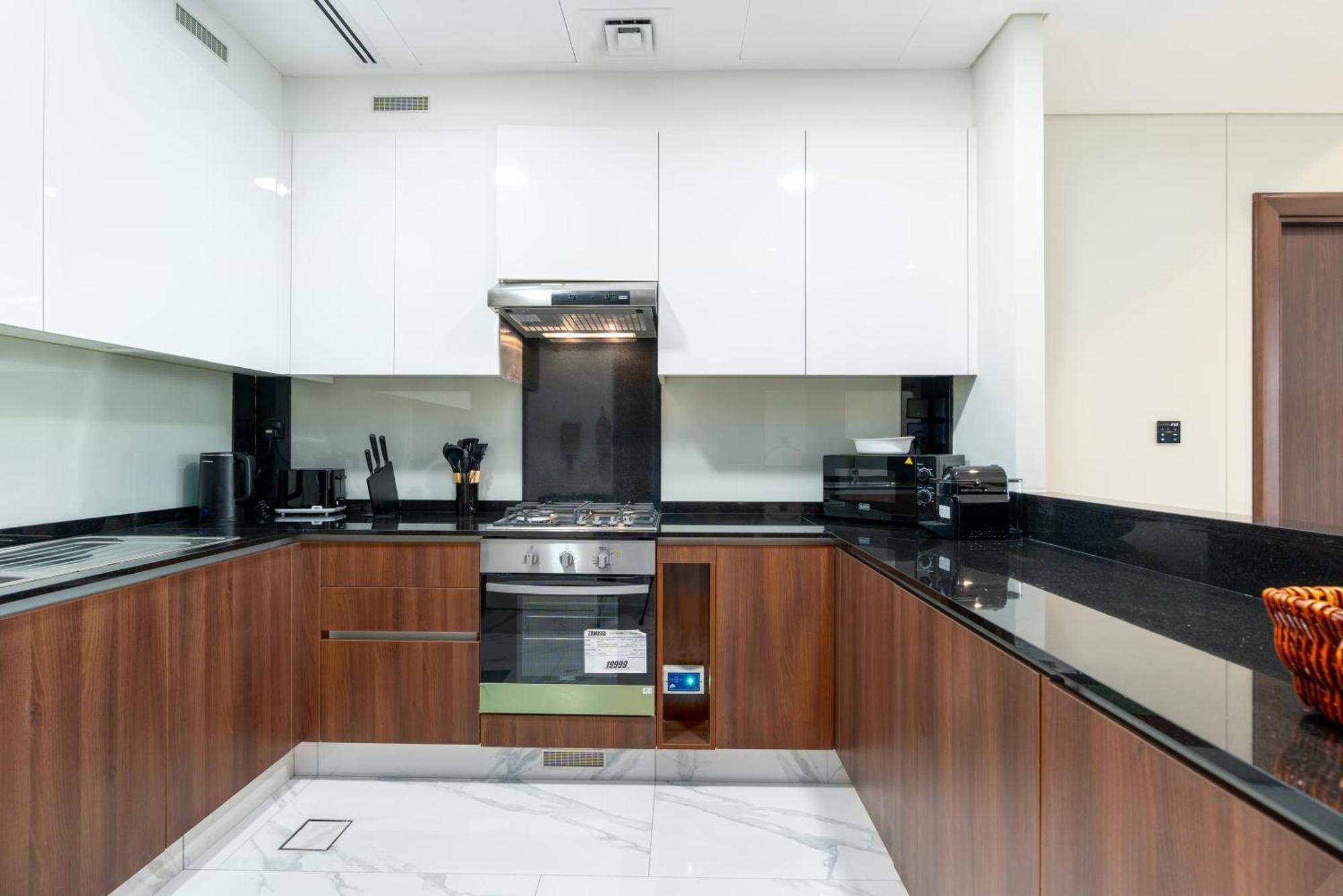 Vacay Lettings 1 Bed Business In J One Tower * Dubai