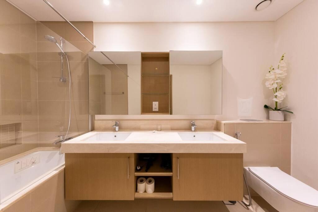 Breathtaking 2br W/sea Views Apartment