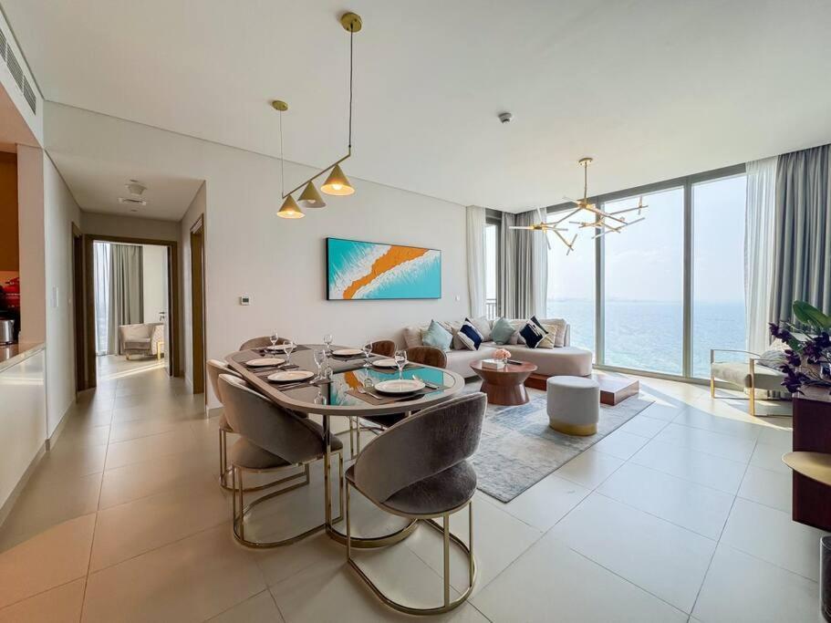 Apartment Breathtaking 2br W/sea Views
