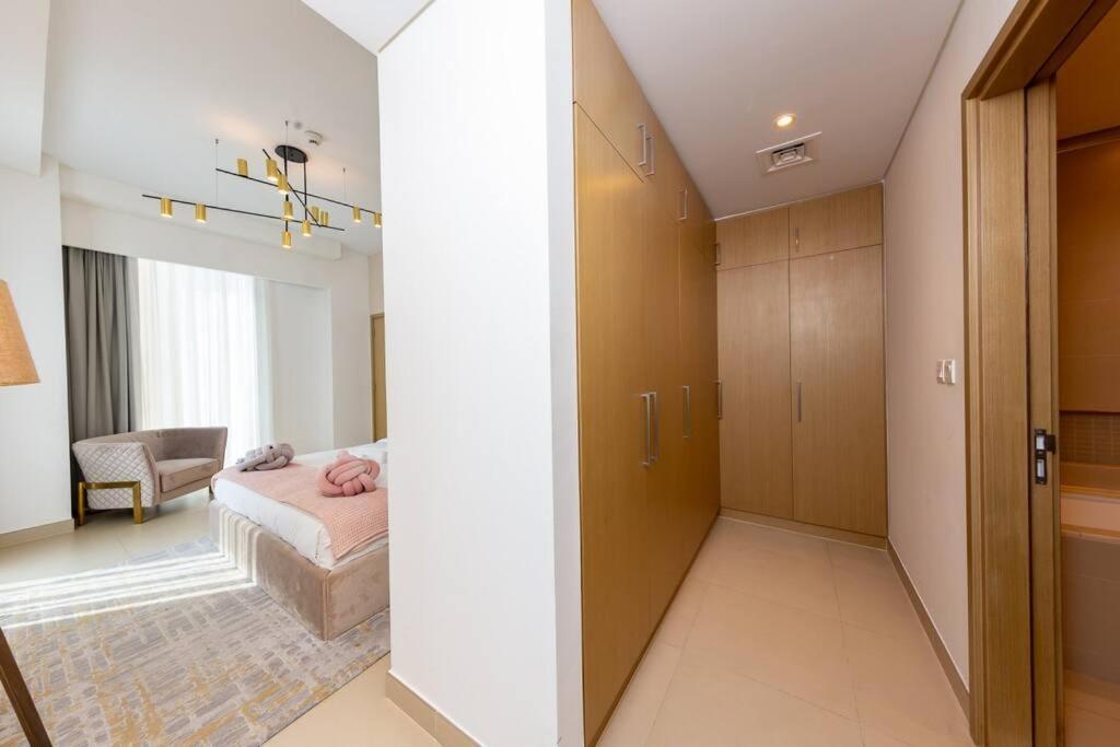 Breathtaking 2br W/sea Views