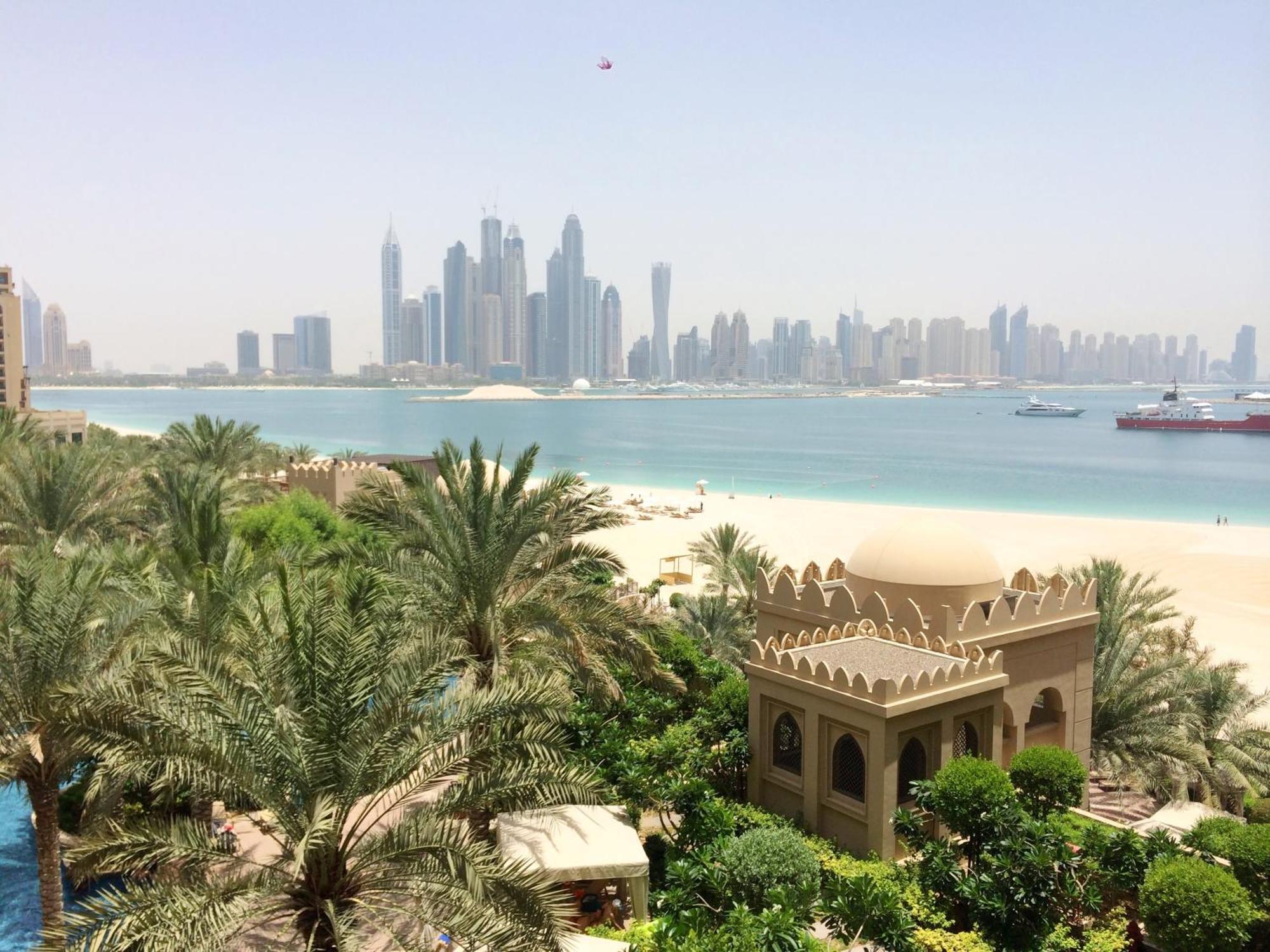 Fairmont North 2br Full Sea View Apartamento