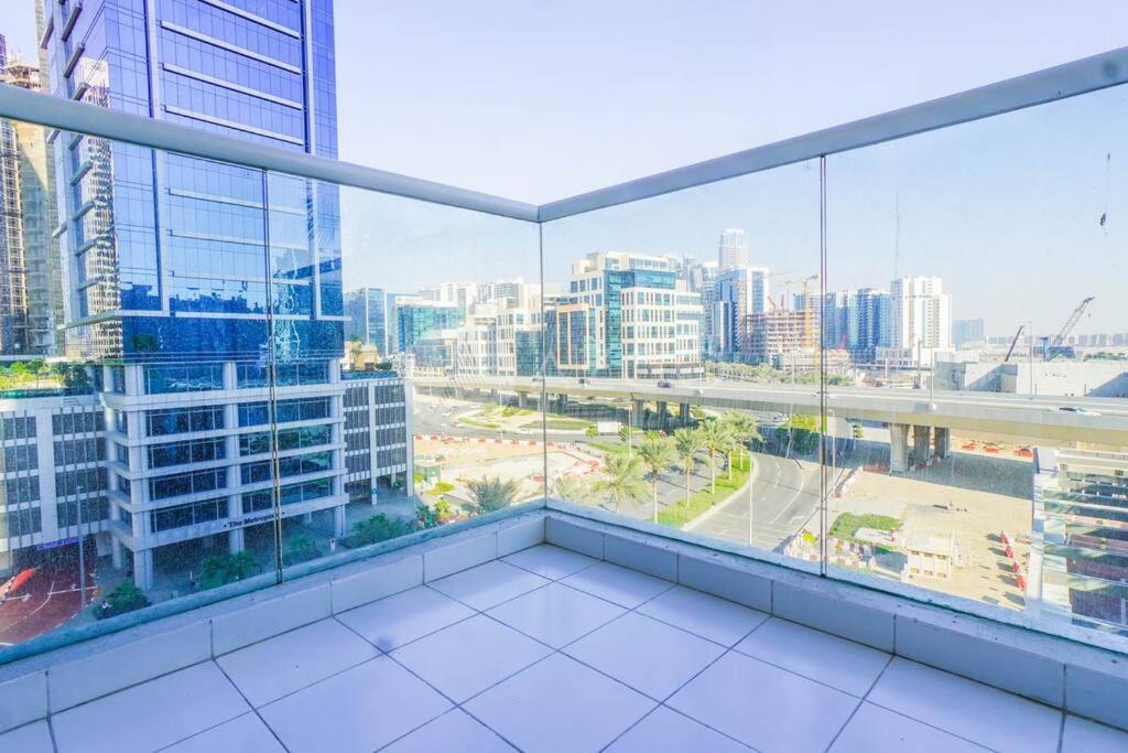Deluxe One Br In Damac Maison Prive Apartment *