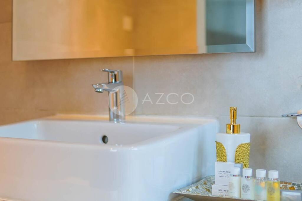 Deluxe One Br In Damac Maison Prive *