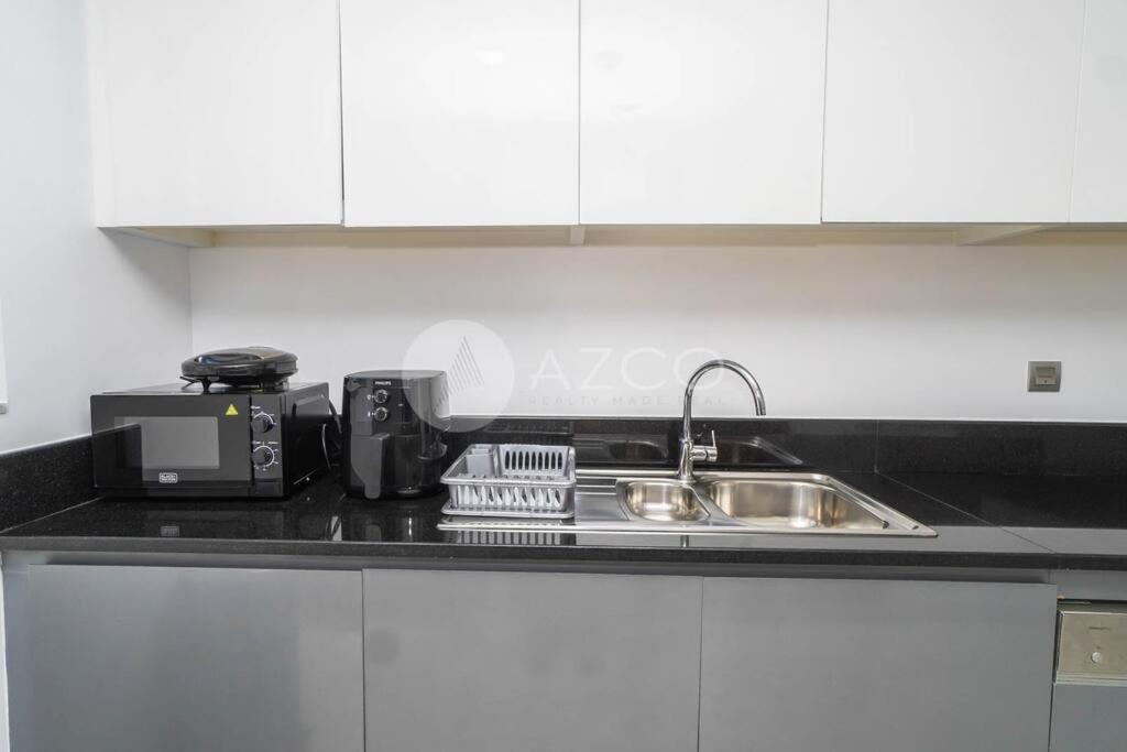 Deluxe One Br In Damac Maison Prive Dubai