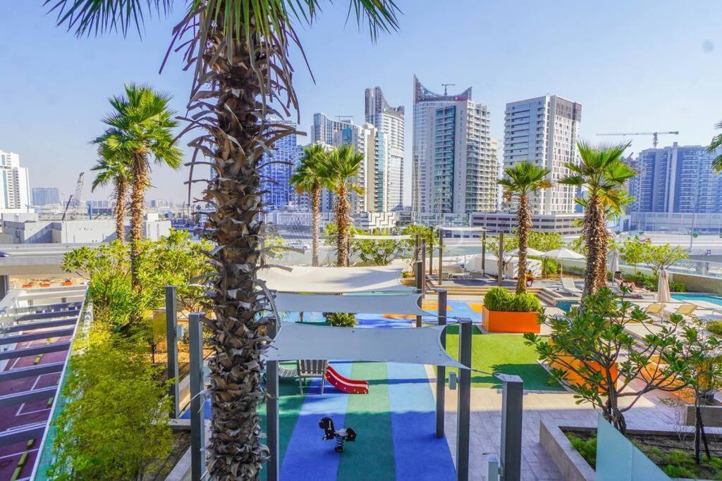 Deluxe One Br In Damac Maison Prive Dubai