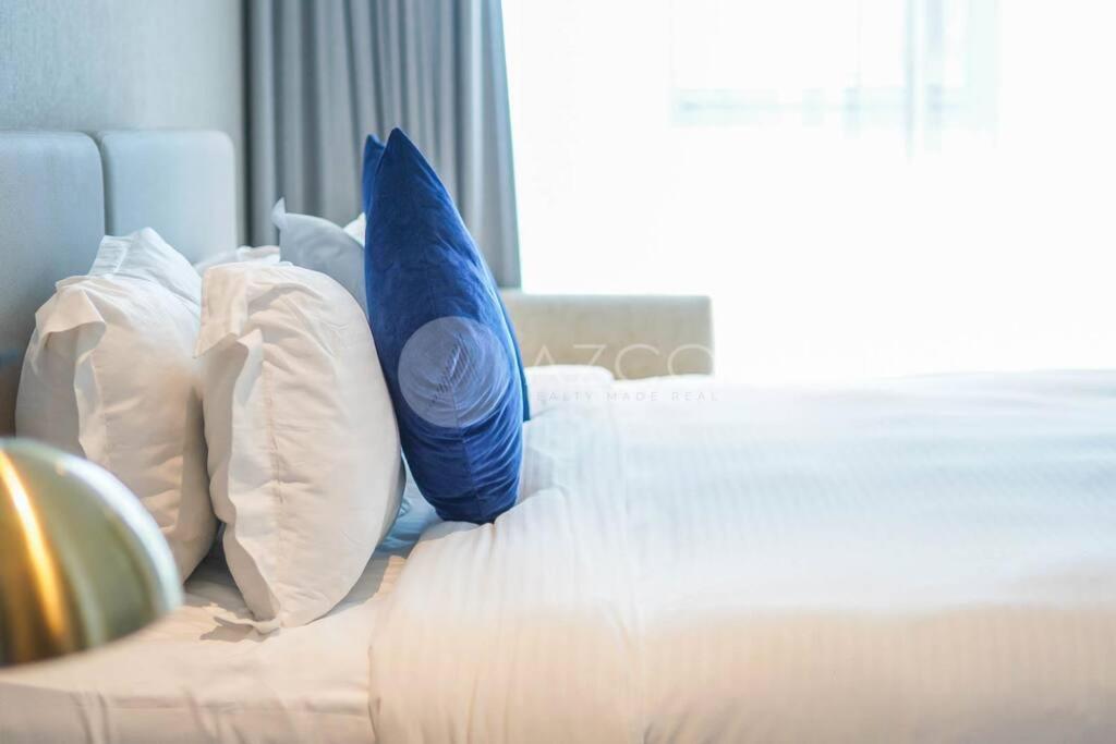 Apartment Deluxe One Br In Damac Maison Prive *