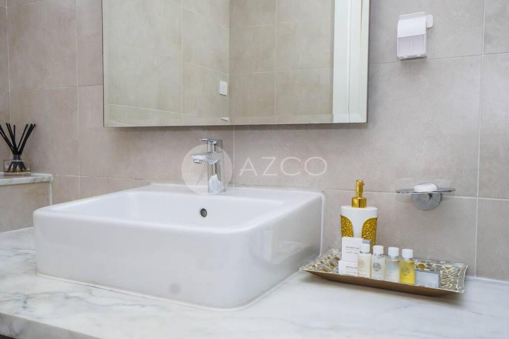 Deluxe One Br In Damac Maison Prive Dubai