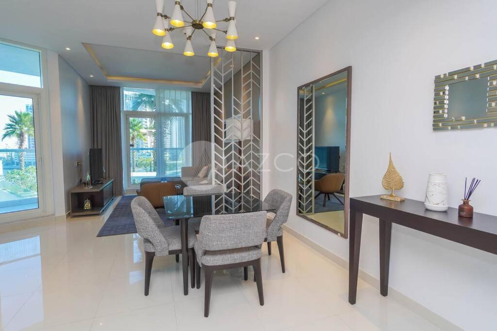 Deluxe One Br In Damac Maison Prive Apartment