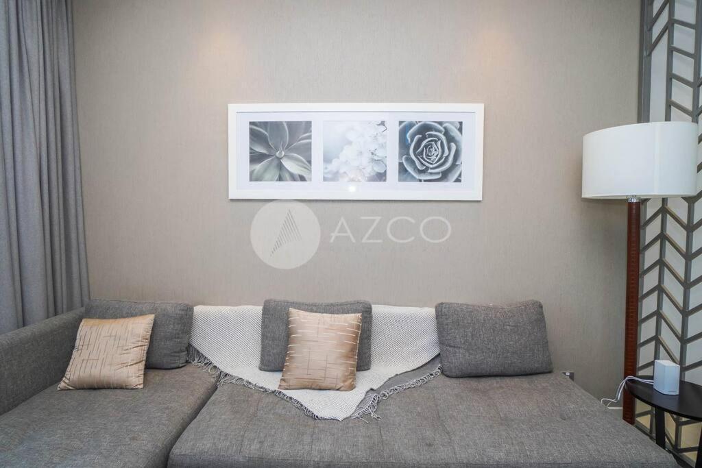 Deluxe One Br In Damac Maison Prive Apartment Dubai