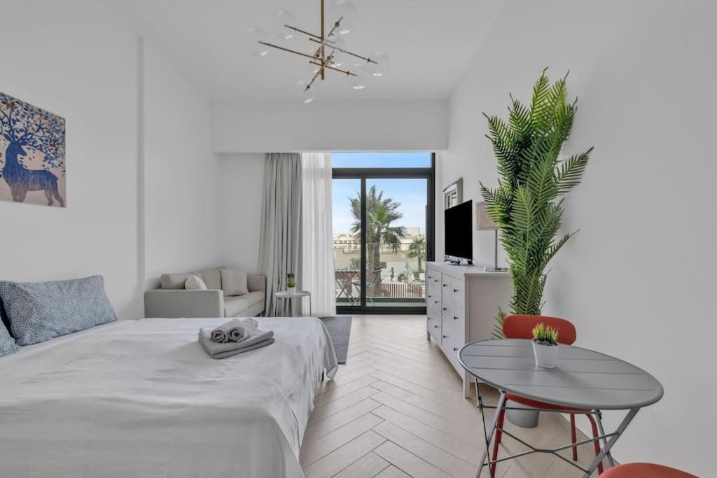 Apartment Stunning Pool View Studio In Jvc *