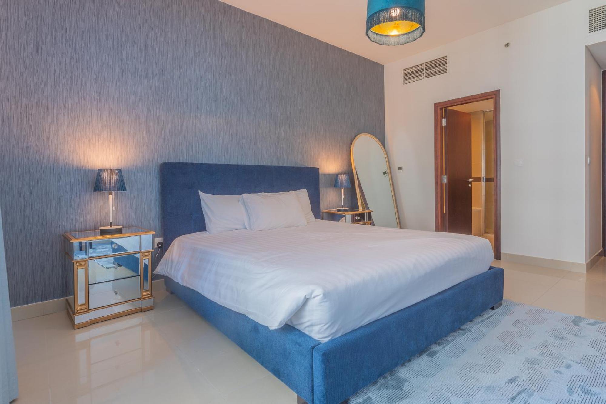 Apartment Bella Vista - 29 Boulevard Downtown - 2br - Partial Fountain View *