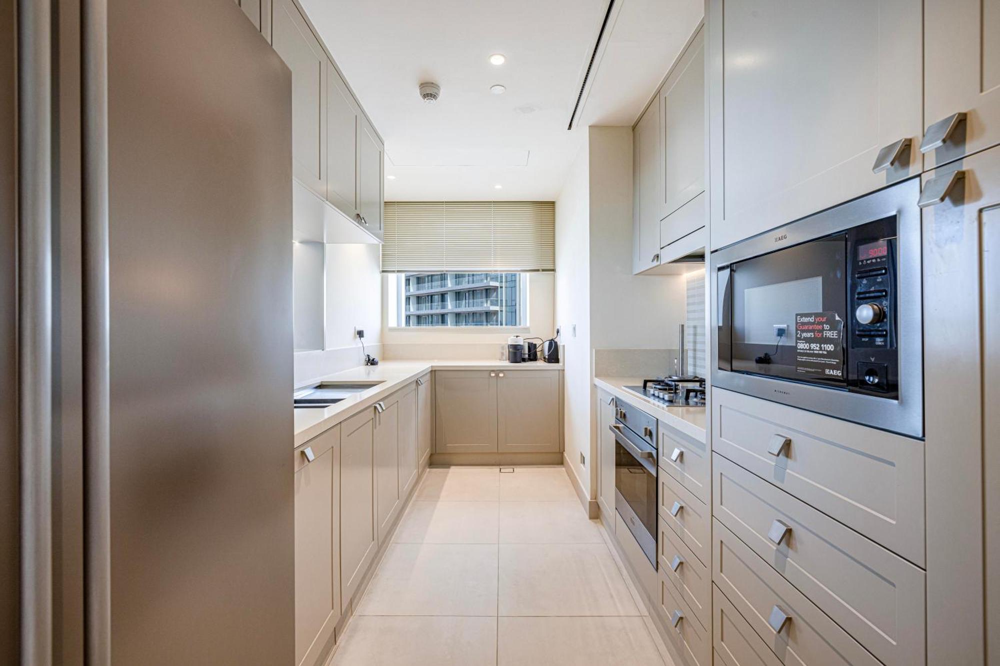 The Address Fountain Views 2 Bedroom With Burj Khalifa View And Access To Mall Apartamento Dubai