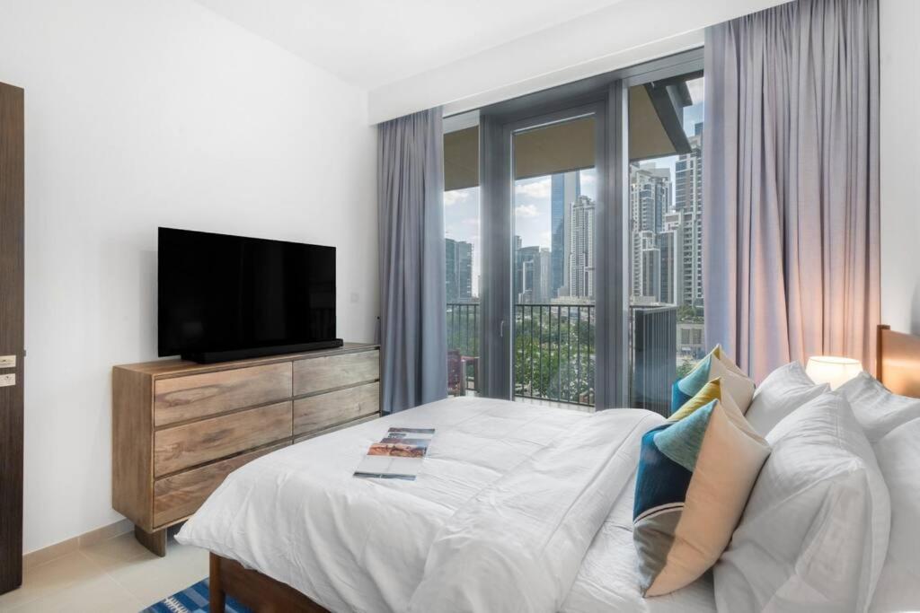 First Class 1br Newly Designed Apartment *