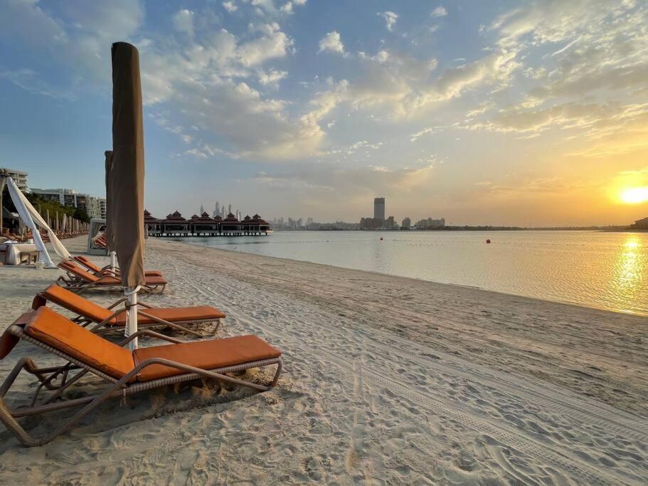 First Class 1br In Royale On The Palm Apartment Dubai