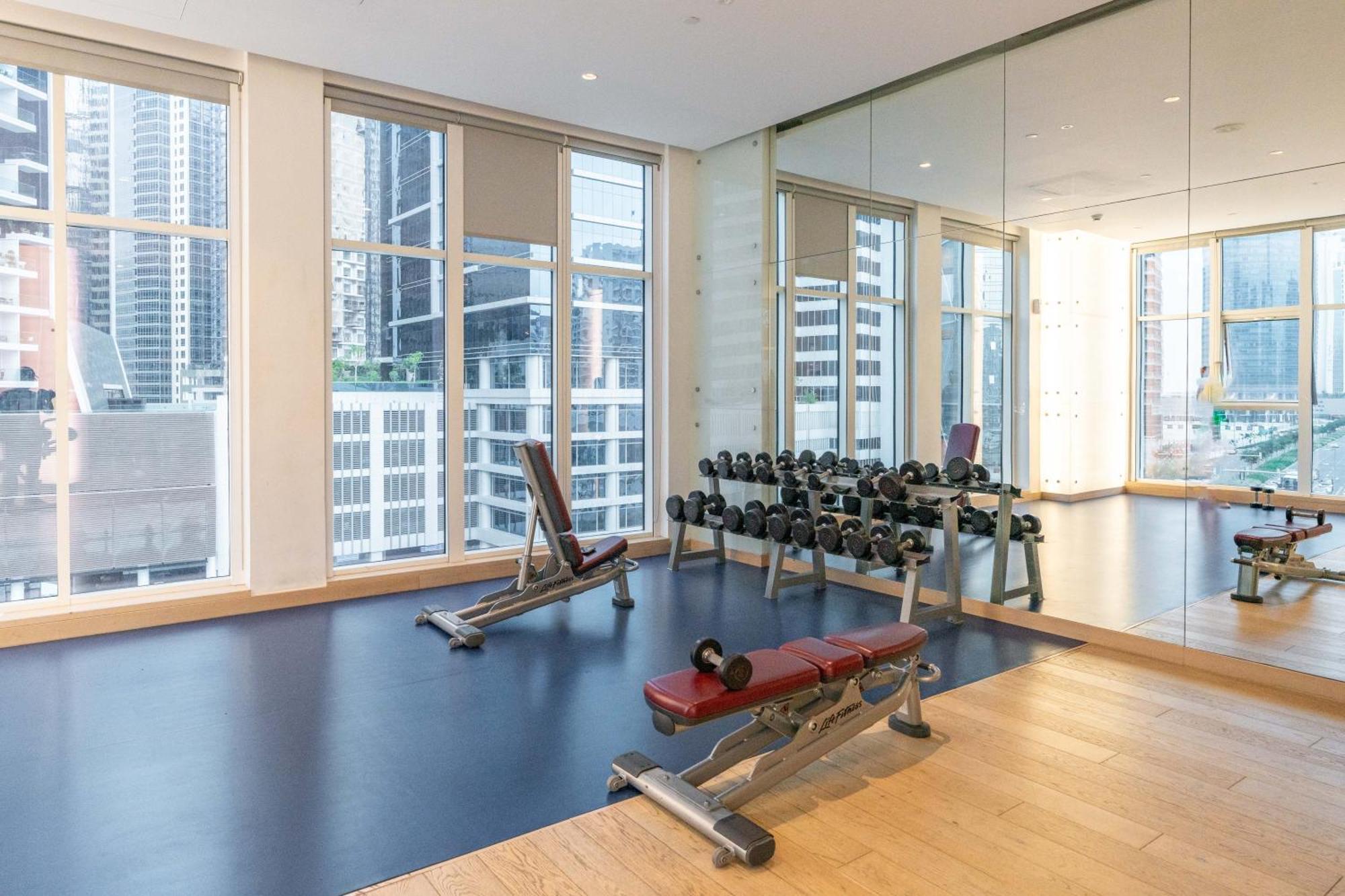 Daire Spacious Luxe Family With Canal & Burj Khalifa View