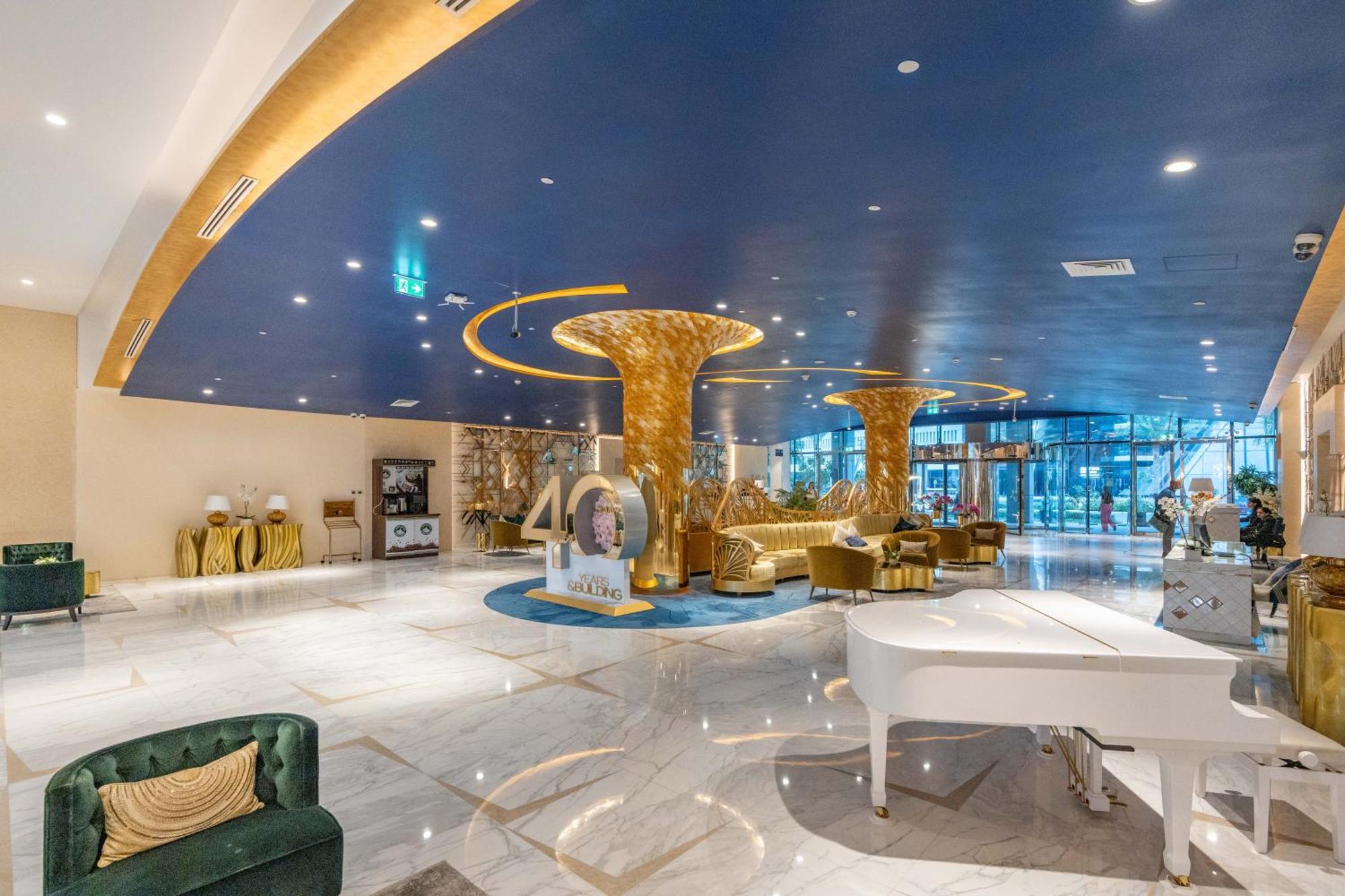 Daire Spacious Luxe Family With Canal & Burj Khalifa View Dubai