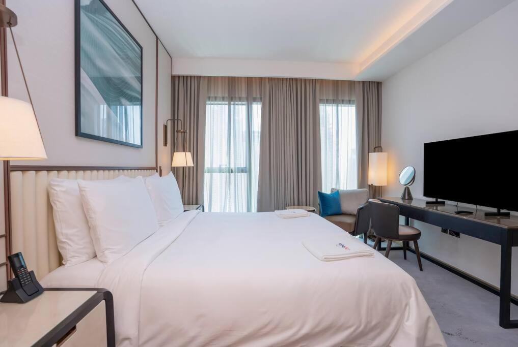 Apartment Zapbed House - Ultra Luxury 1bhk At Creek Harbour Ii I Iiiv Dubai