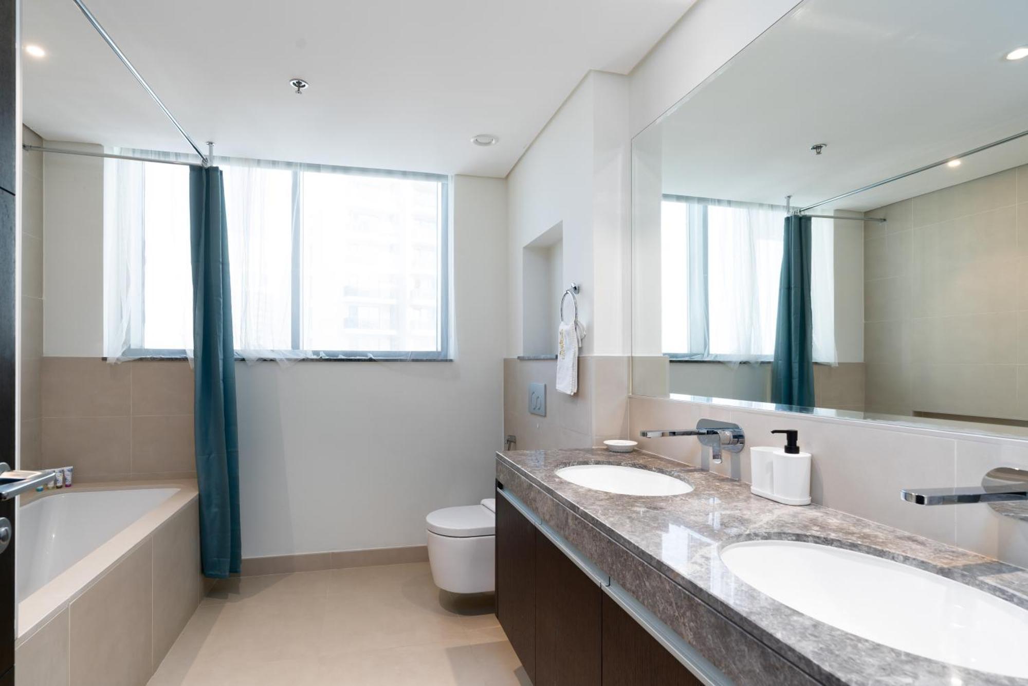 Lux Creek Harbour Blvd Views Apartment