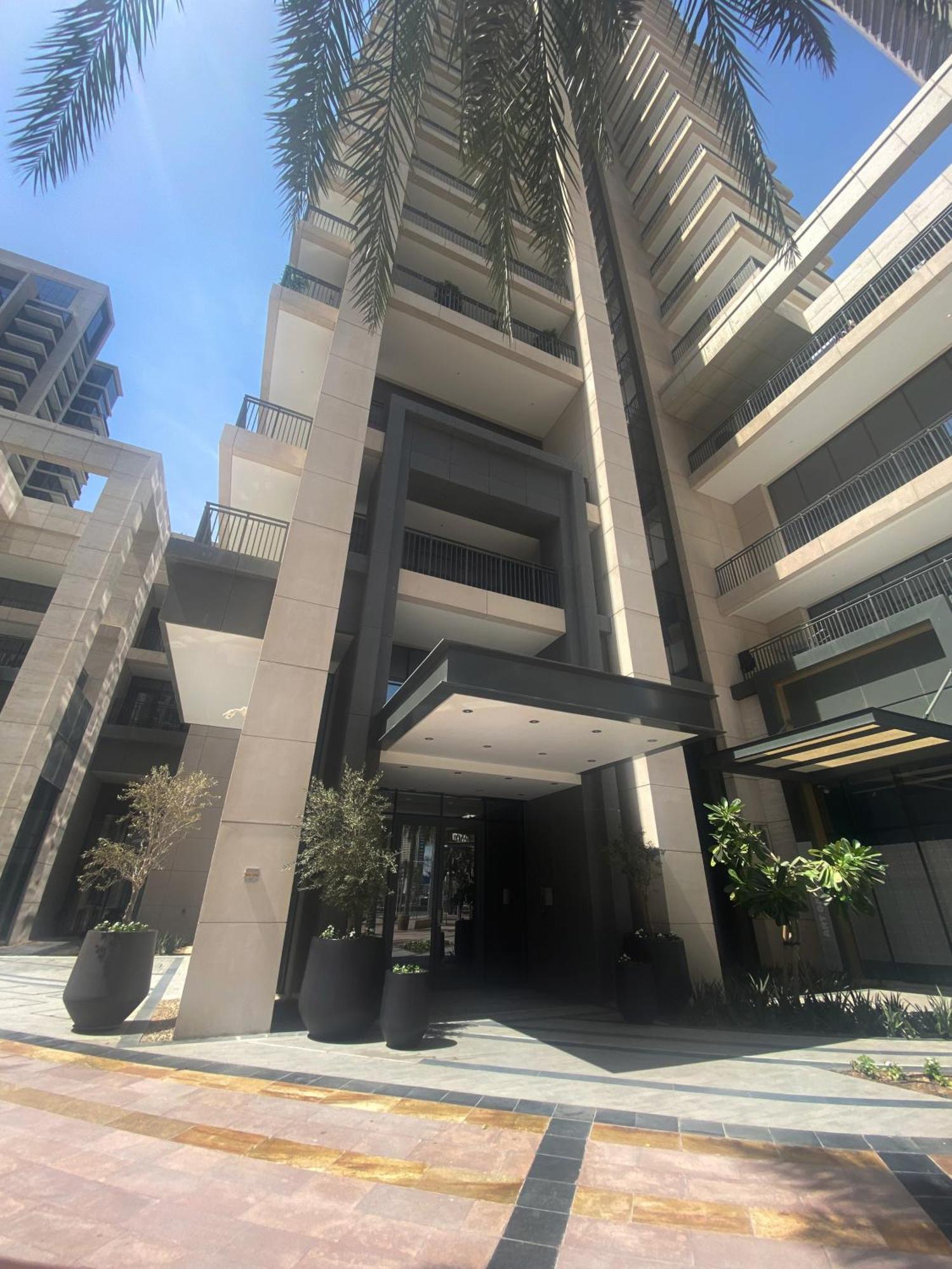 2br In Downtown Dubai, Near Burj Khalifa * Dubai