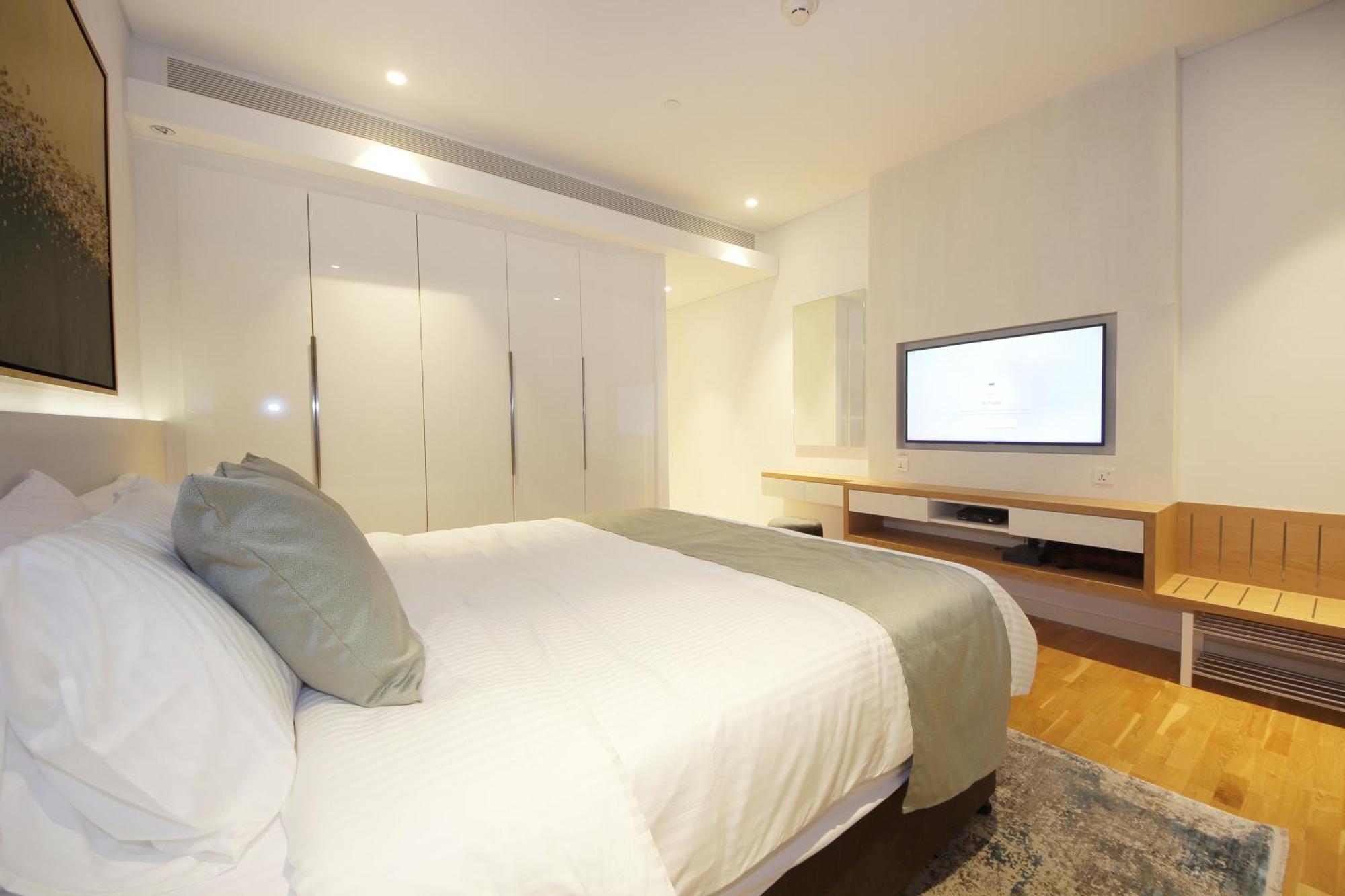 New Arabian Luxury 2 Bedroom In Blue Water Dubai