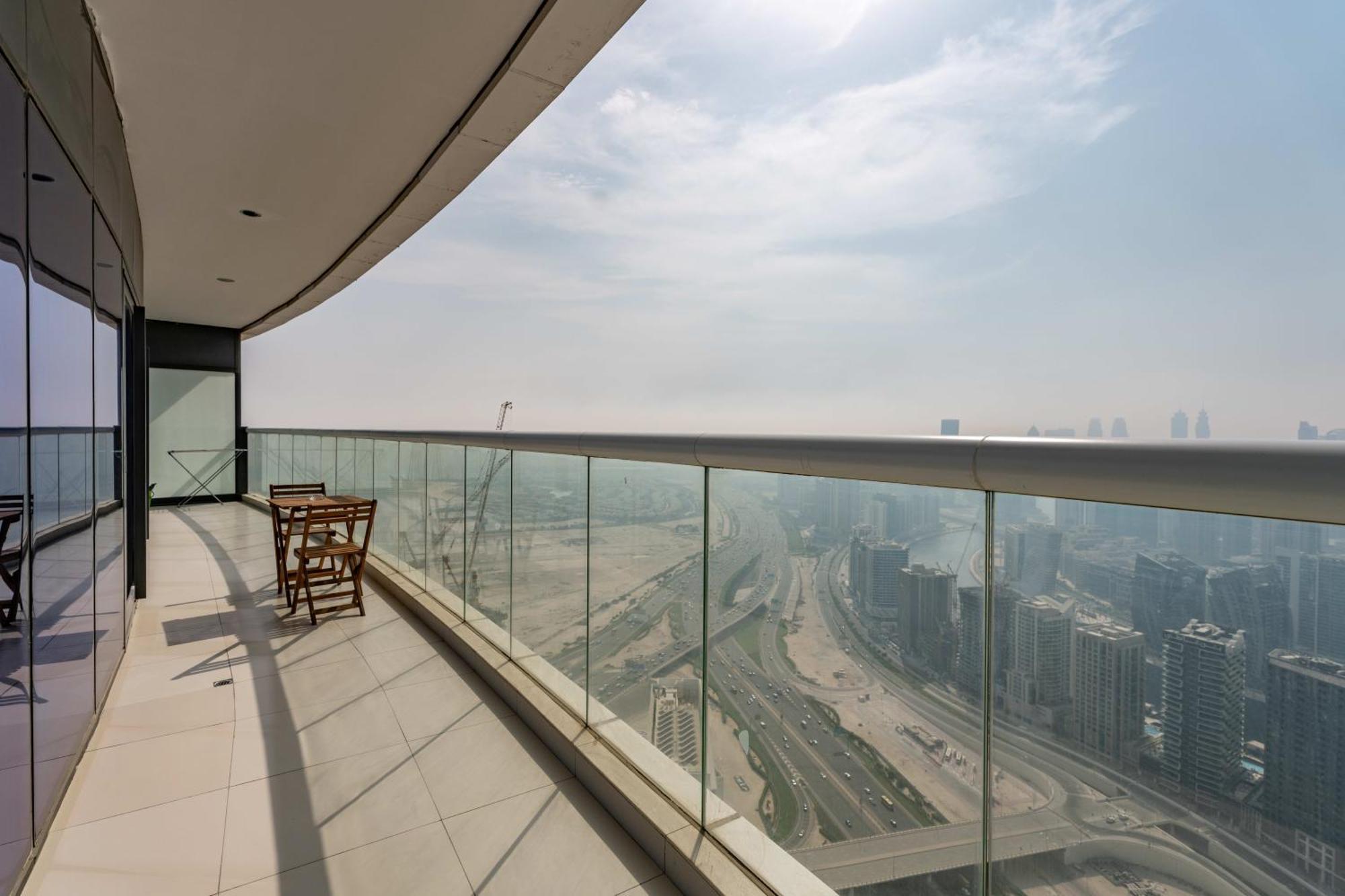Aliving Supreme 2br Paramount Towers Business Bay With Burj Khalifa View 6202 Dubai