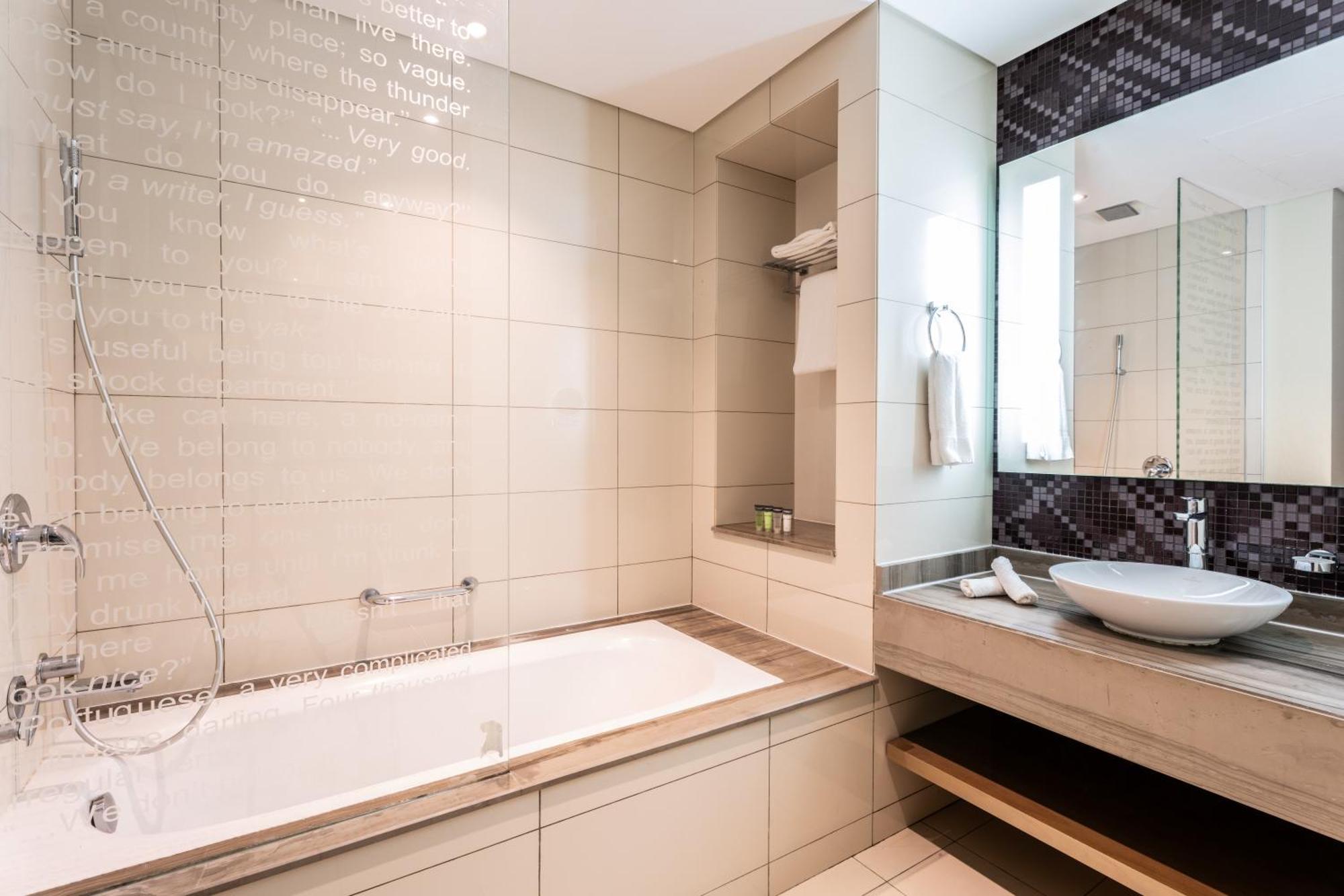 Aliving Supreme 2br Paramount Towers Business Bay With Burj Khalifa View 6202 Apartment *