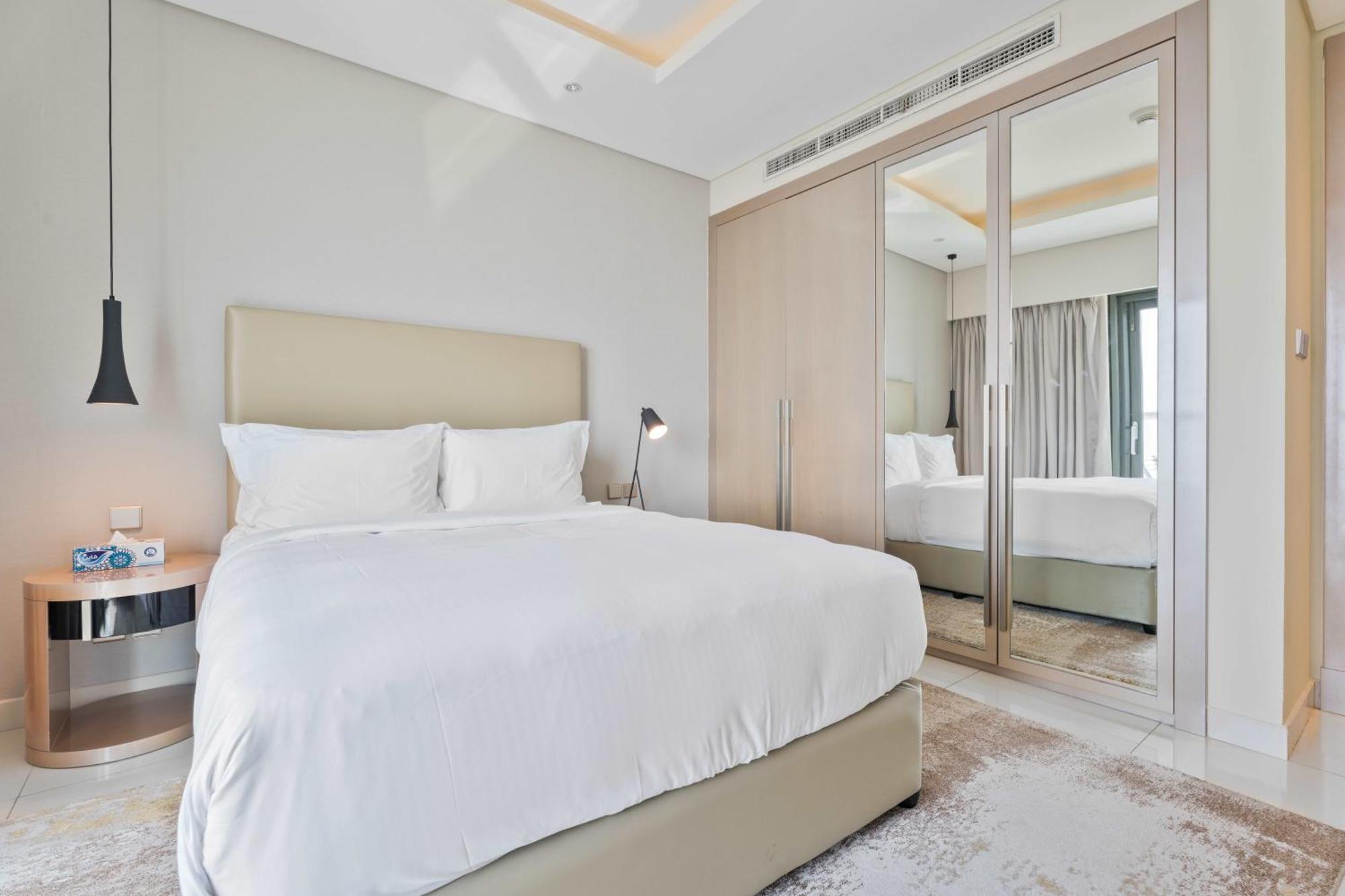 Aliving Supreme 2br Paramount Towers Business Bay With Burj Khalifa View 6202