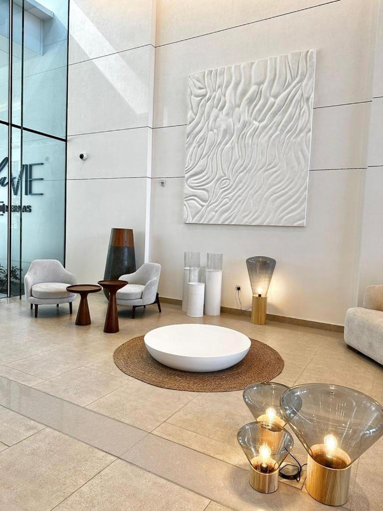 La Vie, Jbr- Sea View With Beach Access- Happy Holidays Lux * Dubai