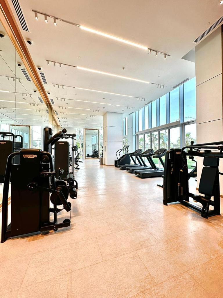 La Vie, Jbr- Sea View With Beach Access- Happy Holidays Lux Apartment