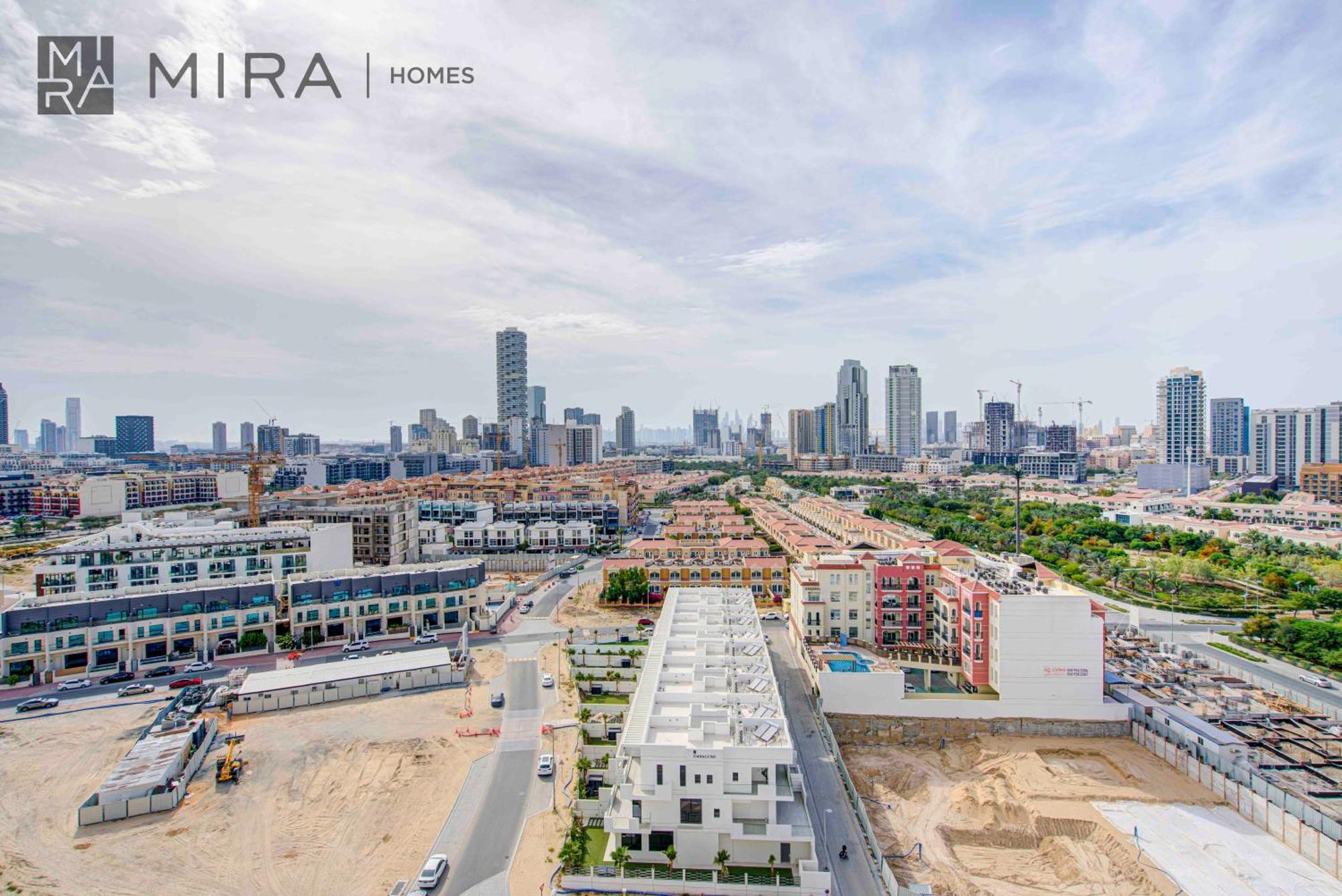Mira Homes - Lovely Serviced With Pool Access Apartment *