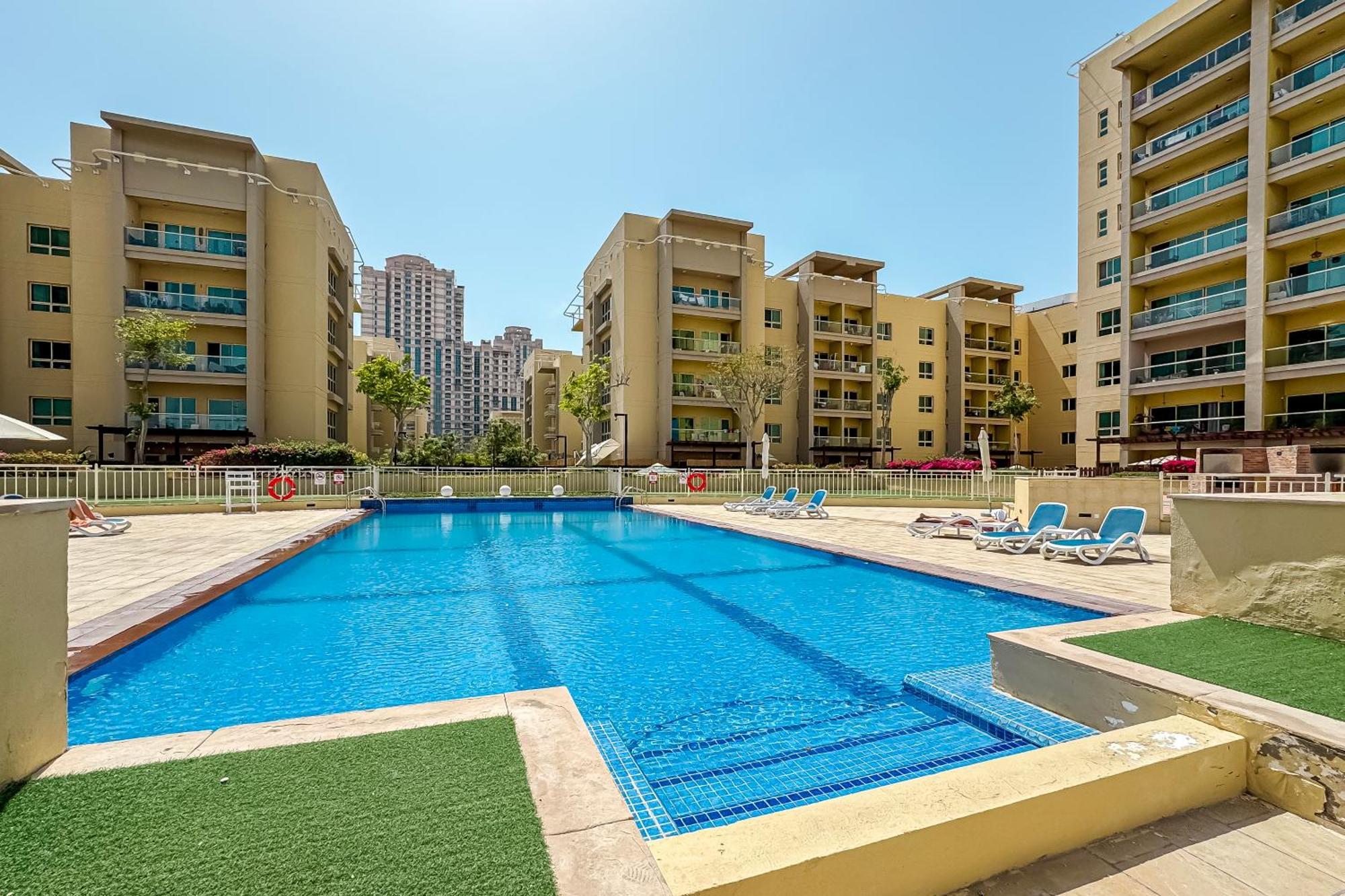 Apartment Renovated 1 Bed Al Alka 1 In The Greens *