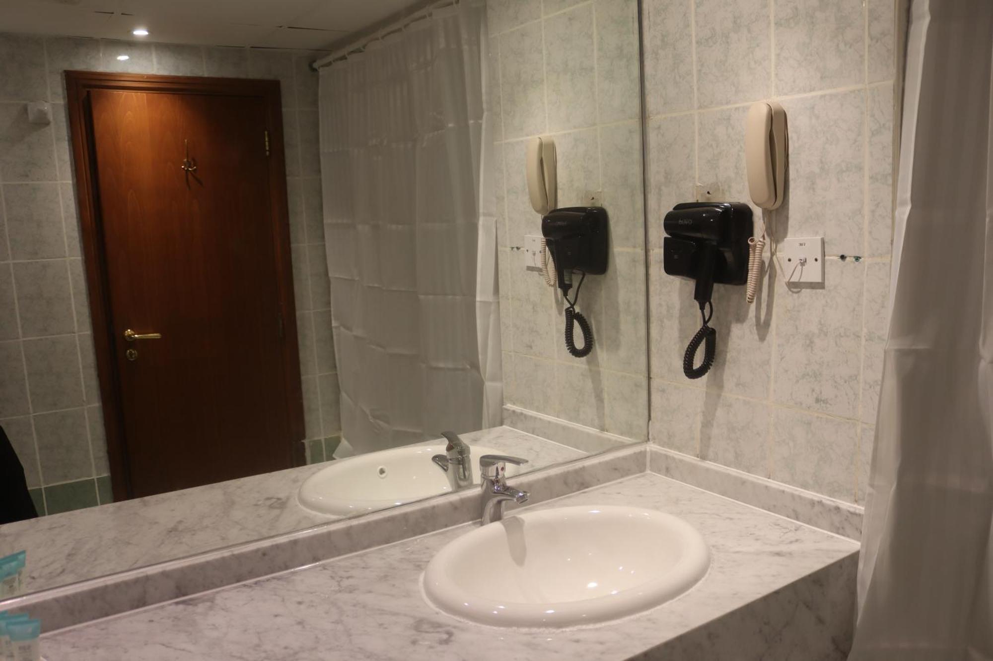 Gss Avenue Hotel Ex Delmon Hotel