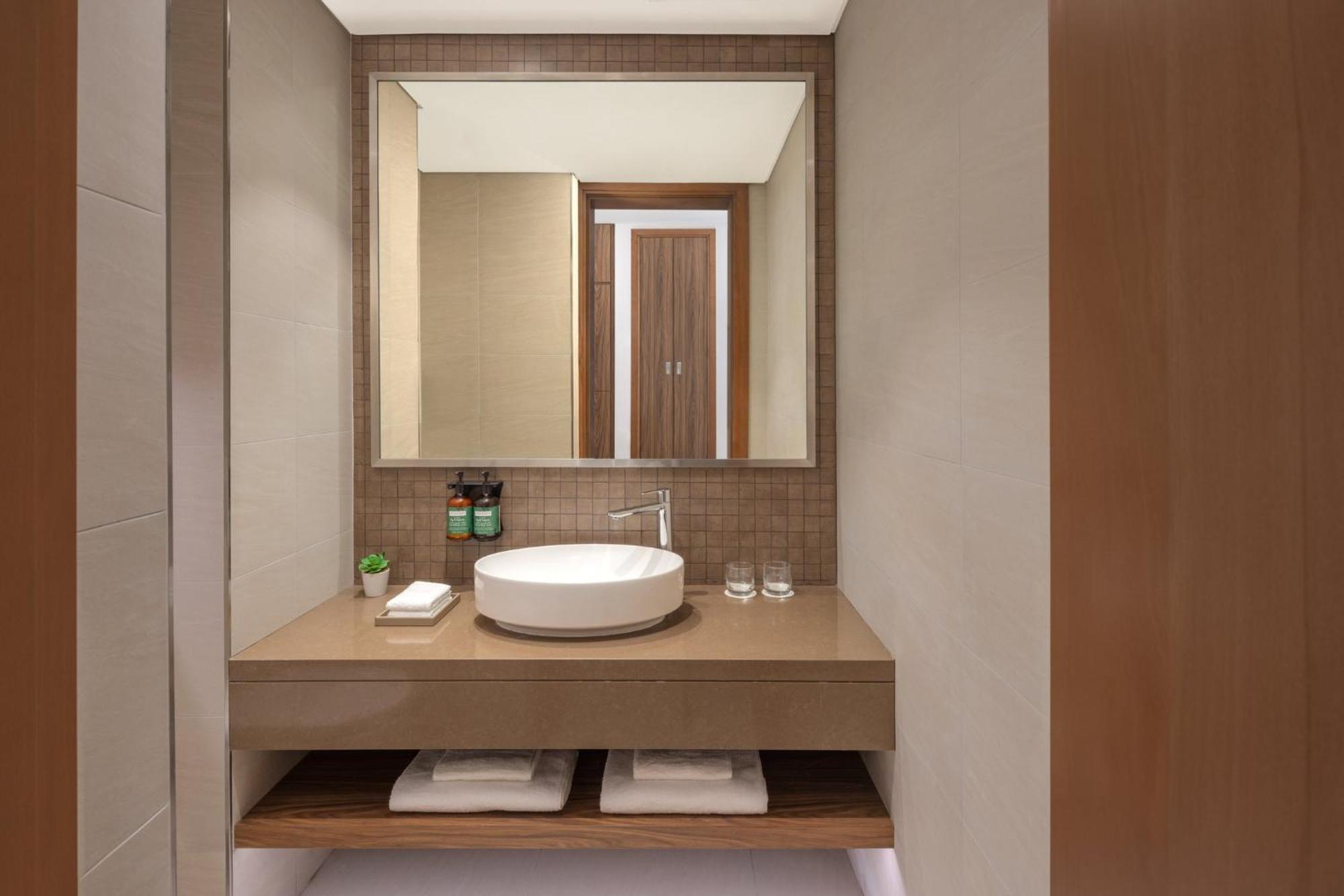 Hotel Staybridge Business Bay By Ihg