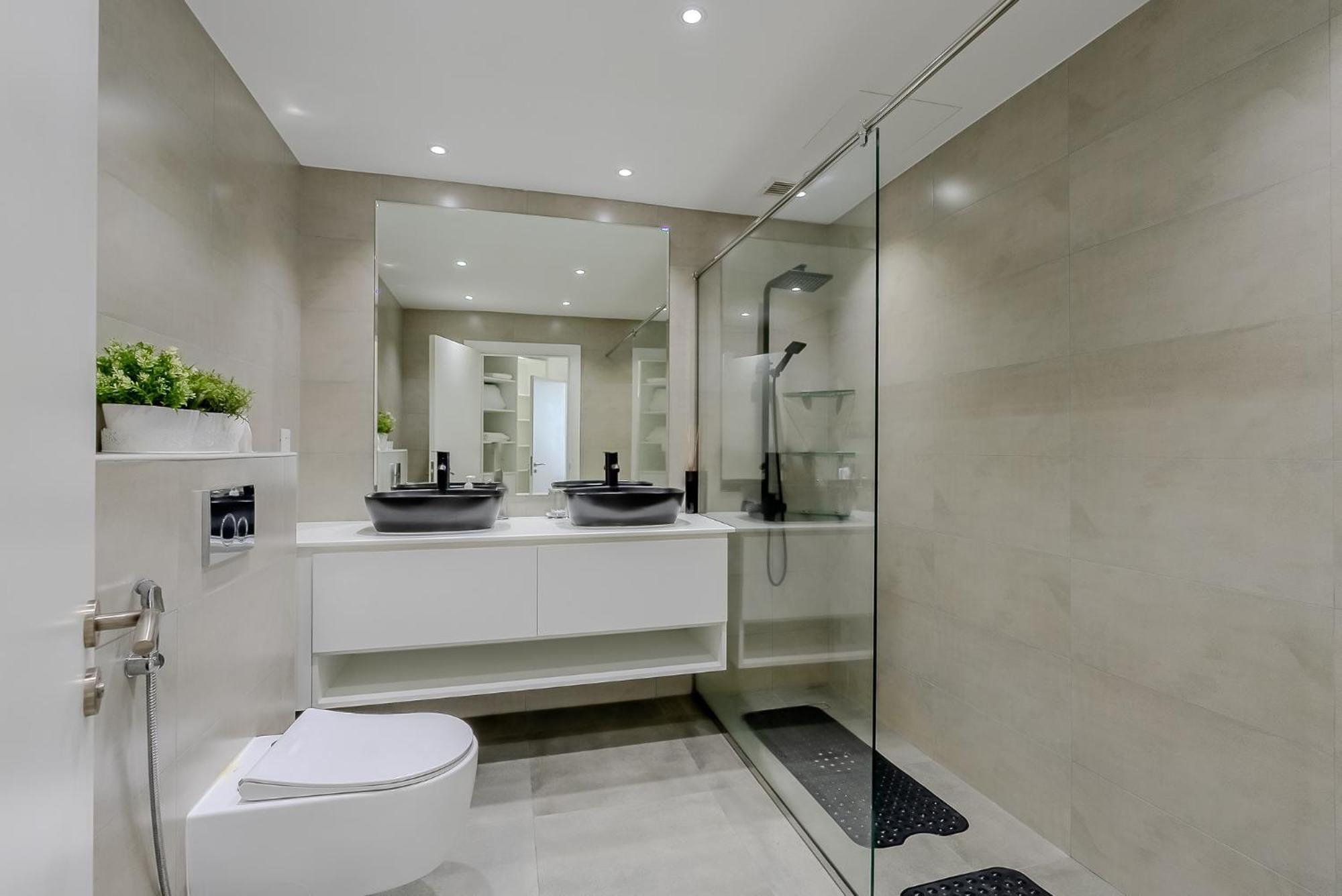 Al Hatimi, Shoreline Apartments, Palm Jumeirah, Dubai