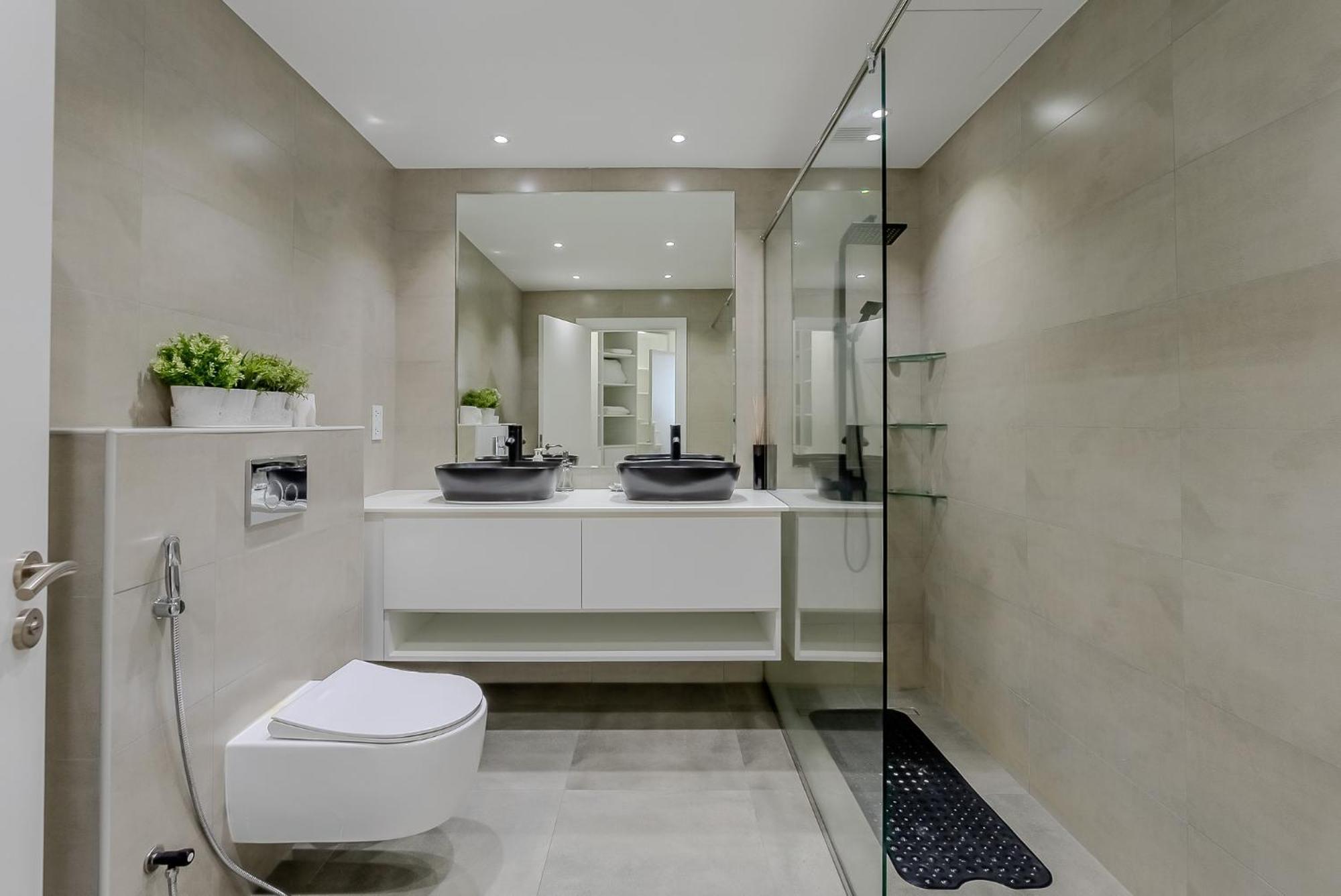 Al Hatimi, Shoreline Apartments, Palm Jumeirah, Dubai