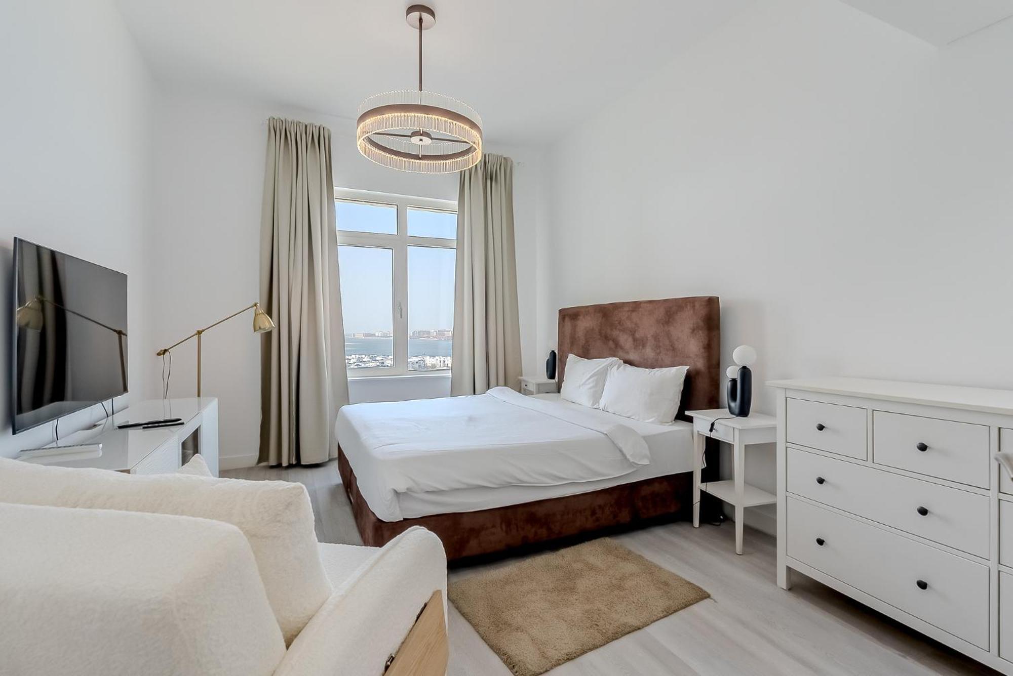 Al Hatimi, Shoreline Apartments, Palm Jumeirah,