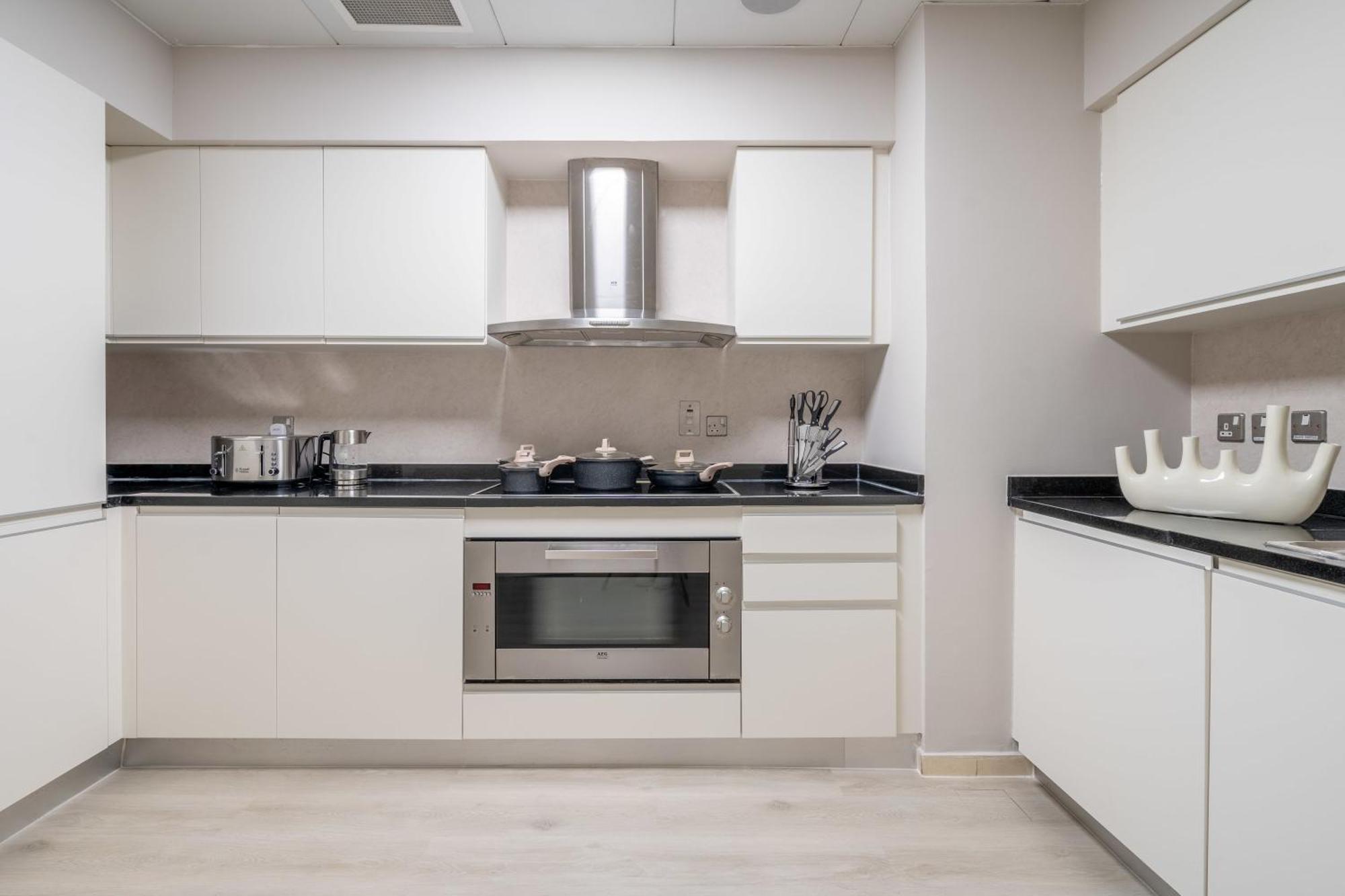 Apartment Oceana Luxury 4 Bedroom With Access And Sea Views By Exclusive Homes Dubai