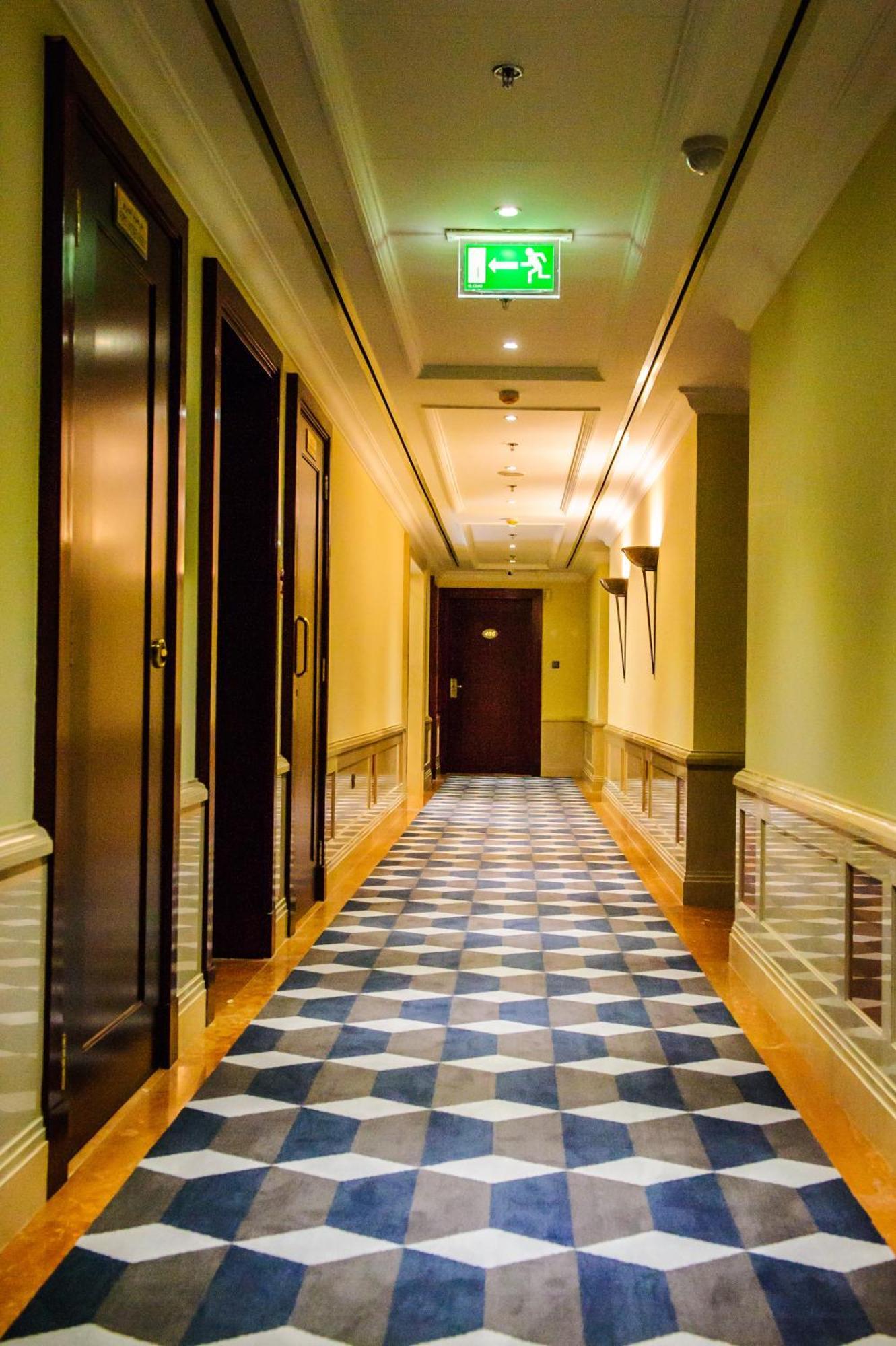 Aparthotel Somewhere 4*