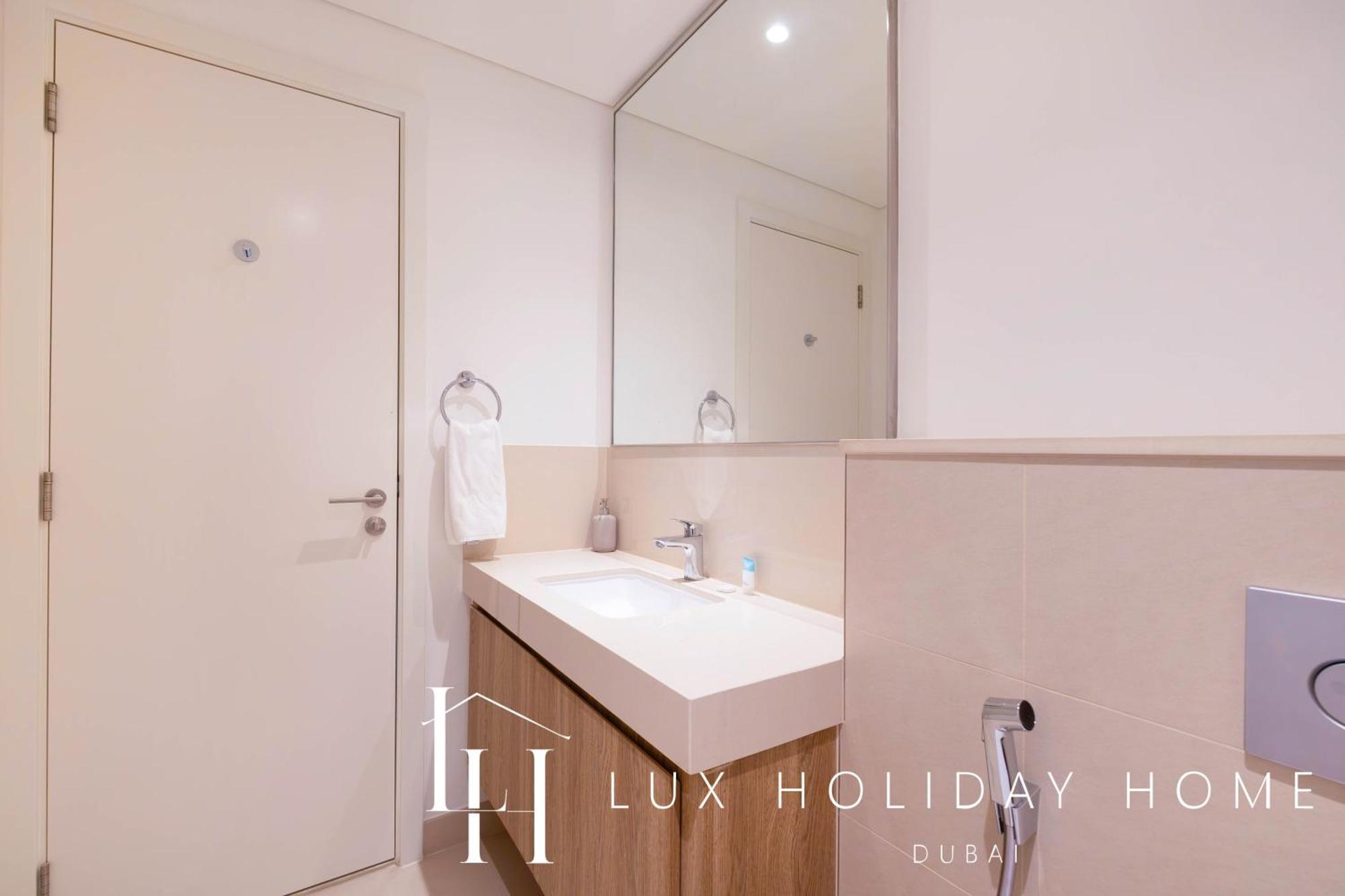Lux The Burj Khalifa Downtown View Apartment Dubai