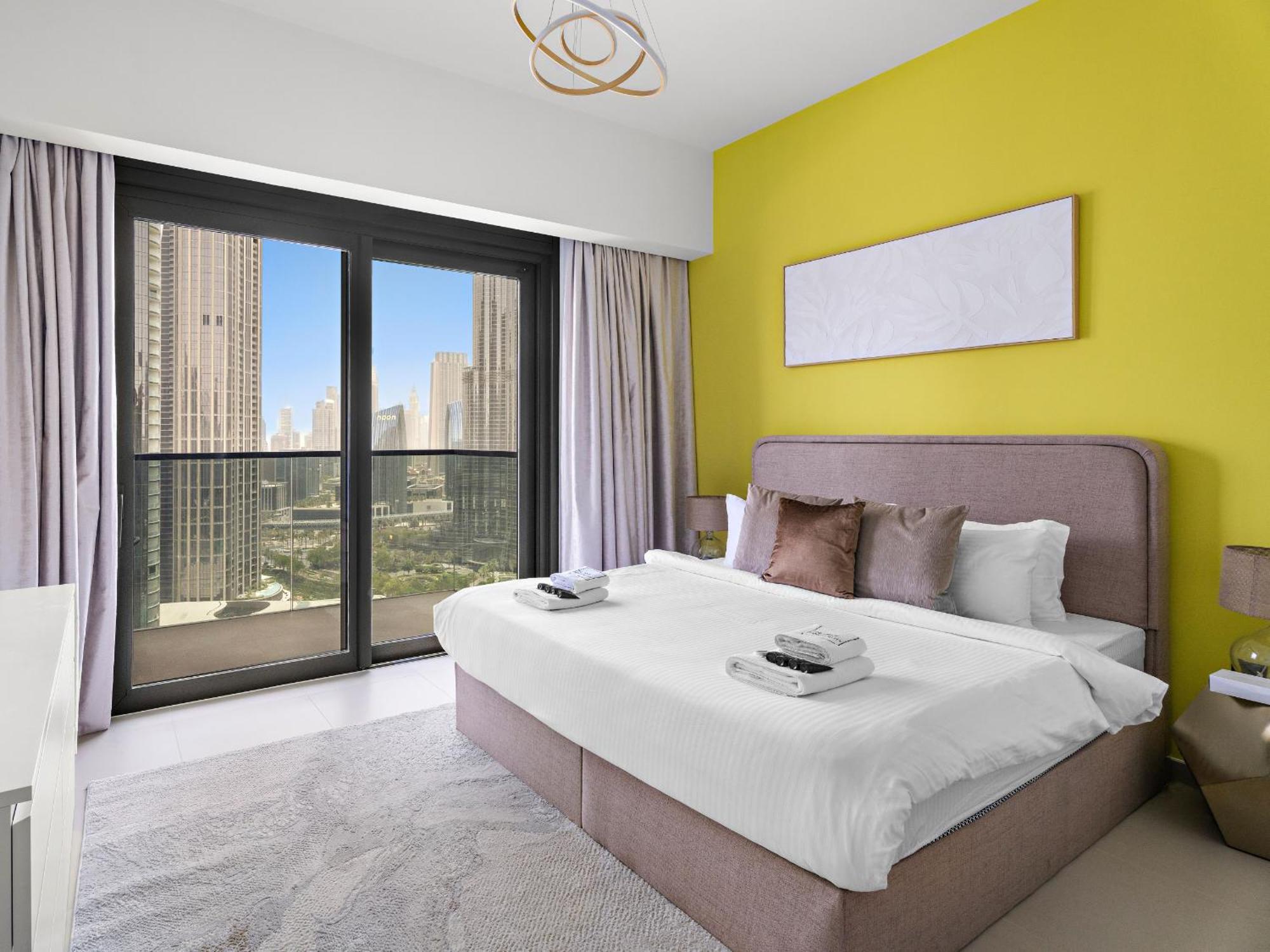 Vibrant 3bdr Plus 1 Guest In Downtown With Burj Khalifa View * Dubai