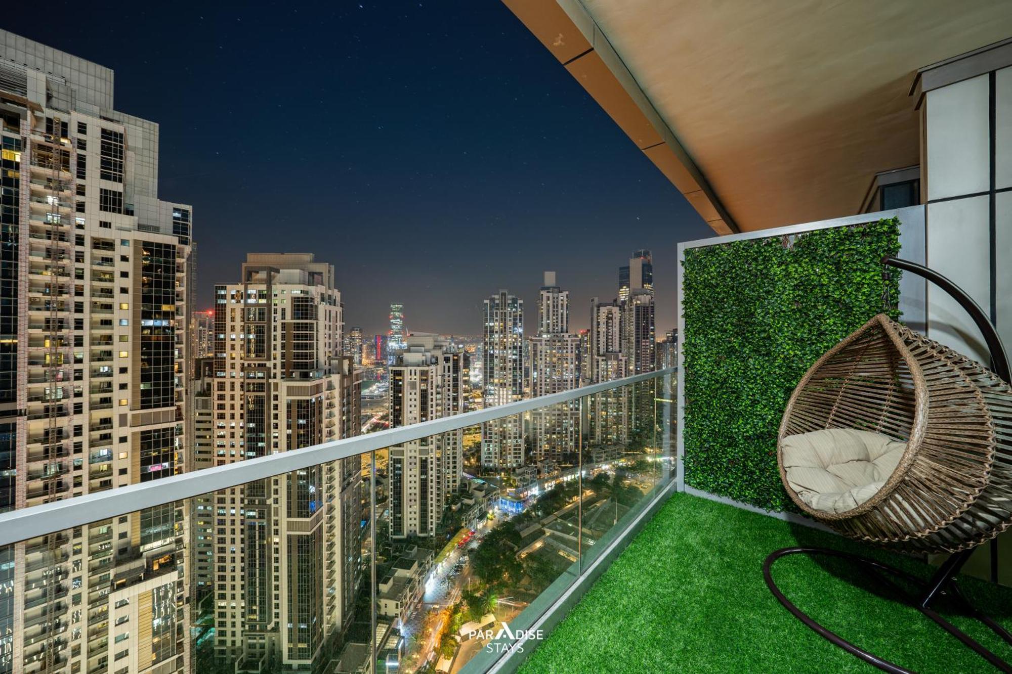 Paramount Midtown Hotel, Burj Khalifa Views *
