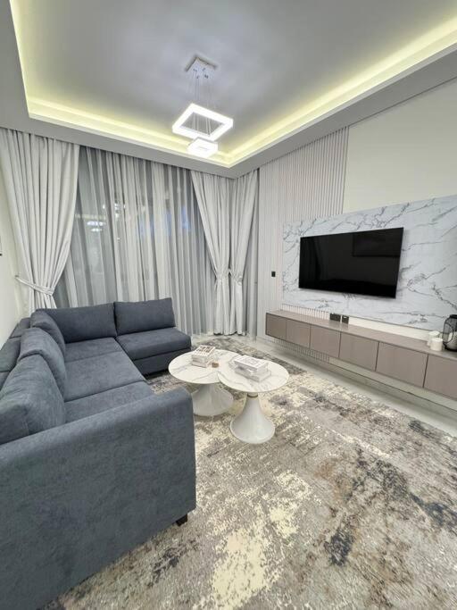 Luxurious Private Pool Daire Dubai