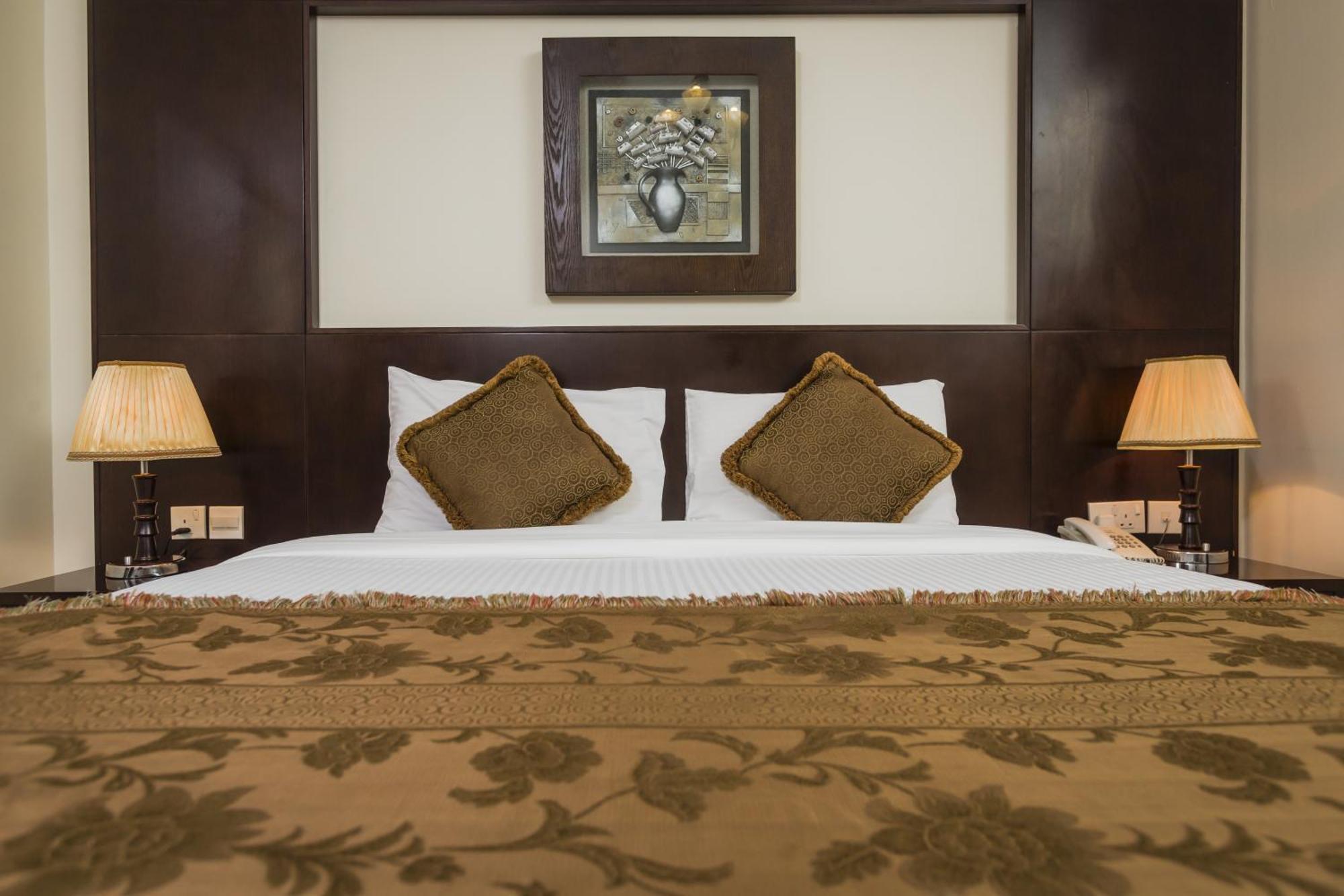 Arabian Dreams Aparthotel