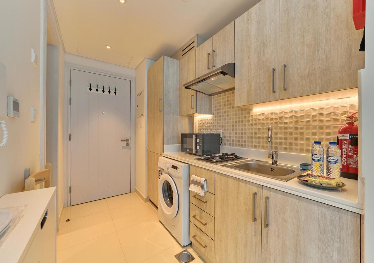 Apartment First Class In Seven Palm With Direct Access To The West Palm And Nakheel Mall