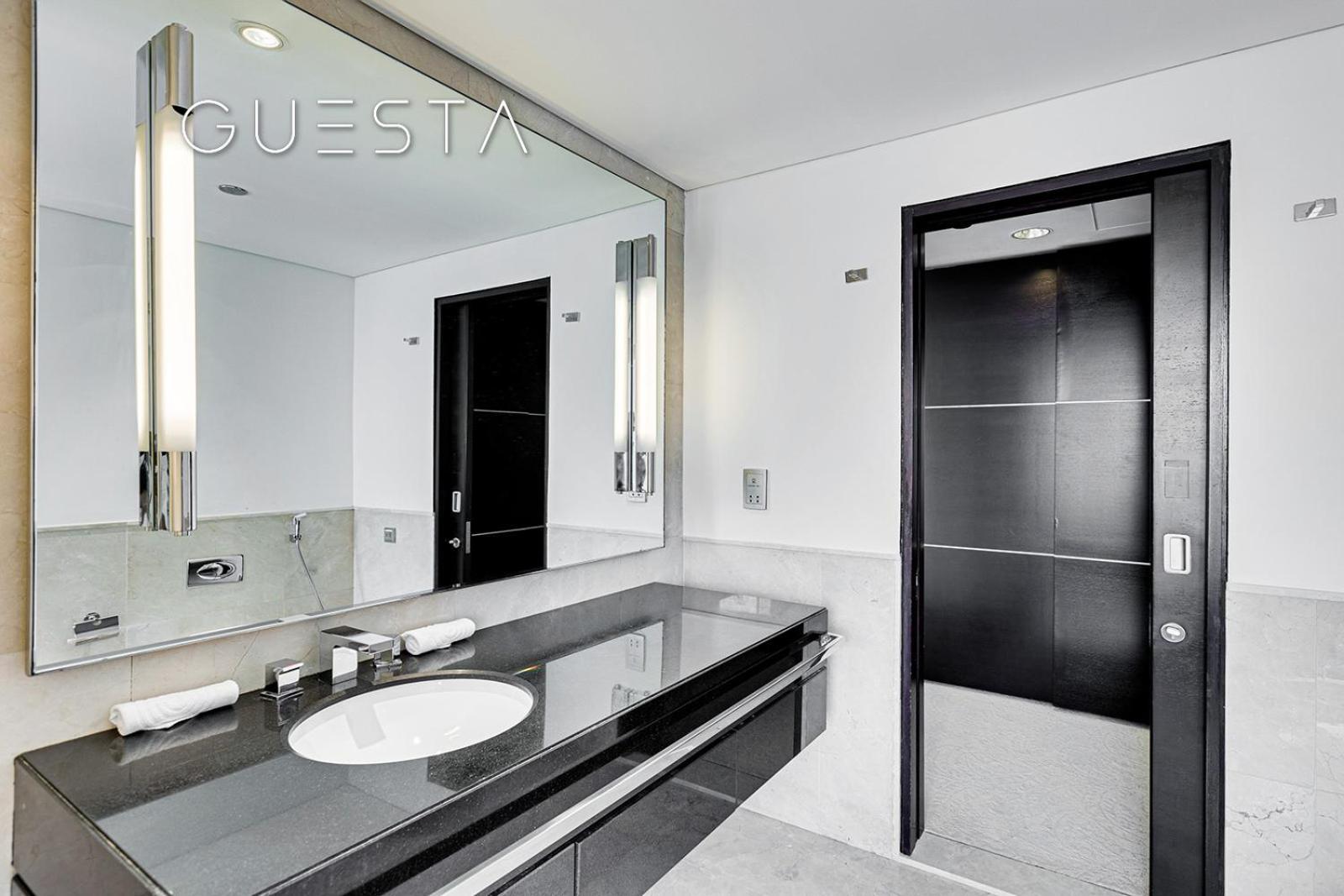 Daire Marina Mall Apartments, Marina *