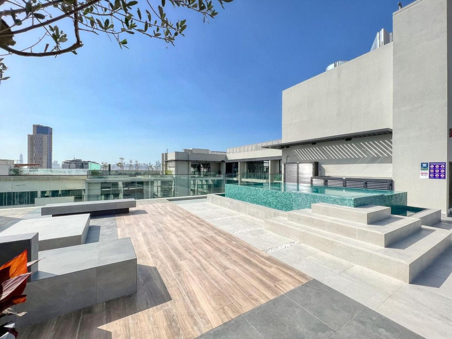 Guestready - Jvc Urban Comfort With Balcony * Dubai