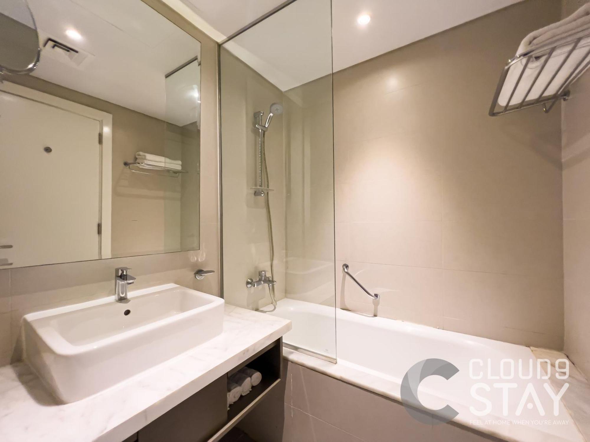 Apartment Cloud 9 - Damac Maison Prive