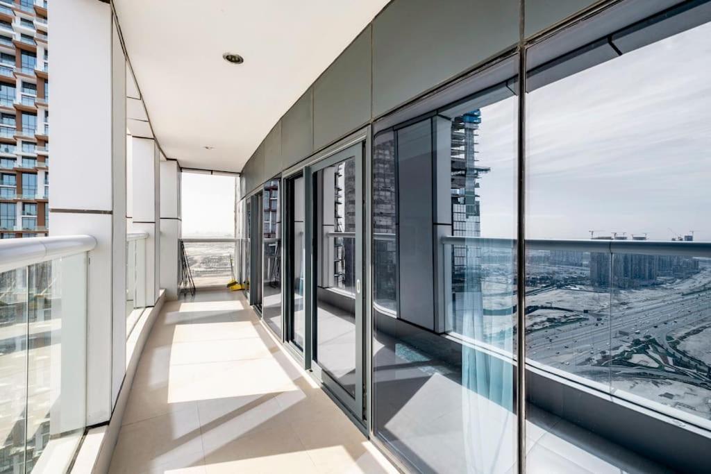 Apartment Stunning High Floor I 1bhk I Bills Included