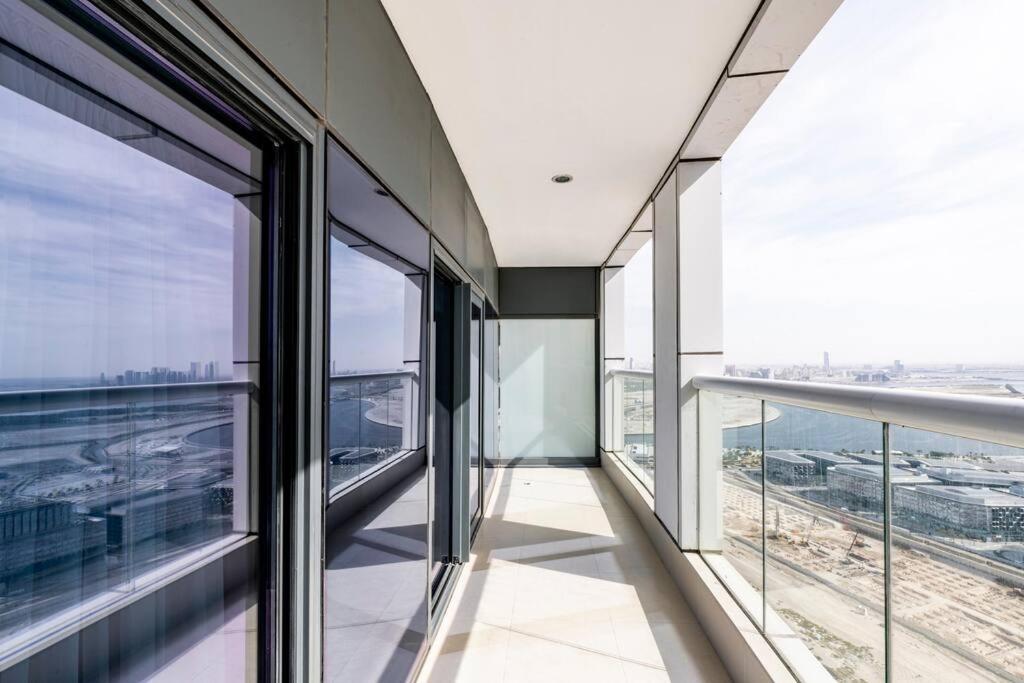 Stunning High Floor I 1bhk I Bills Included Apartment Dubai