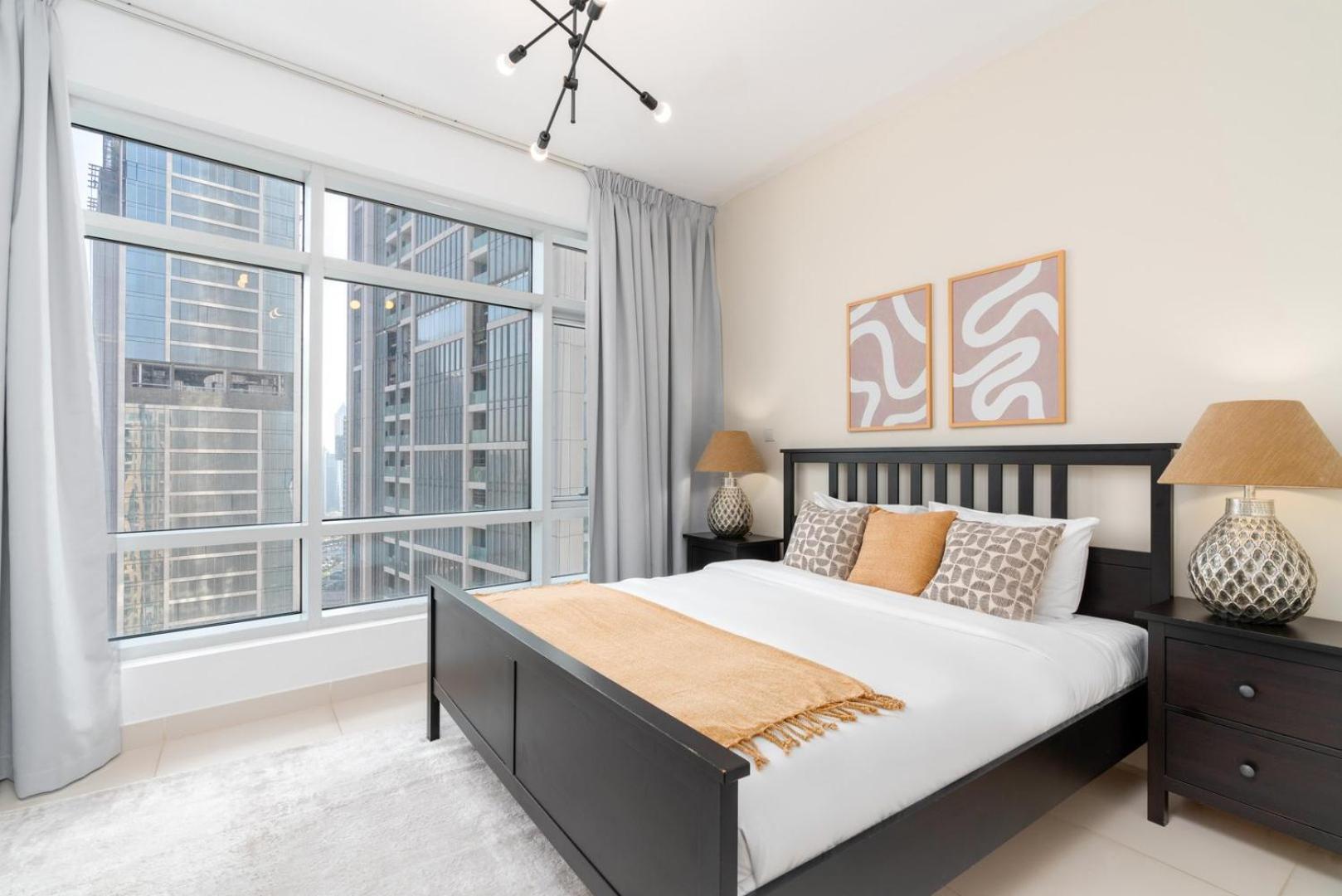 Daire Guestready - In The Heart Of Downtown